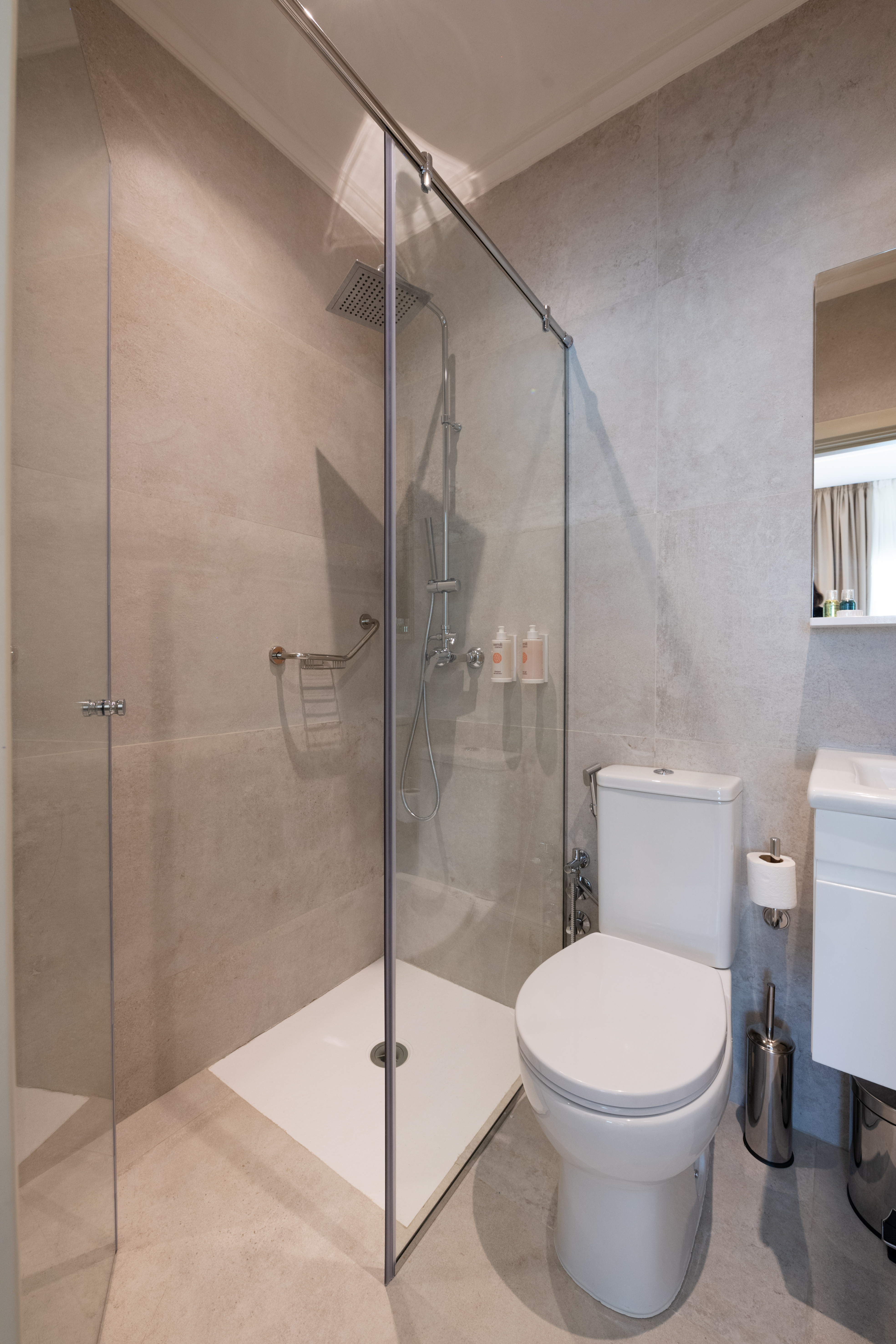 Double or Twin Deluxe Two Beds