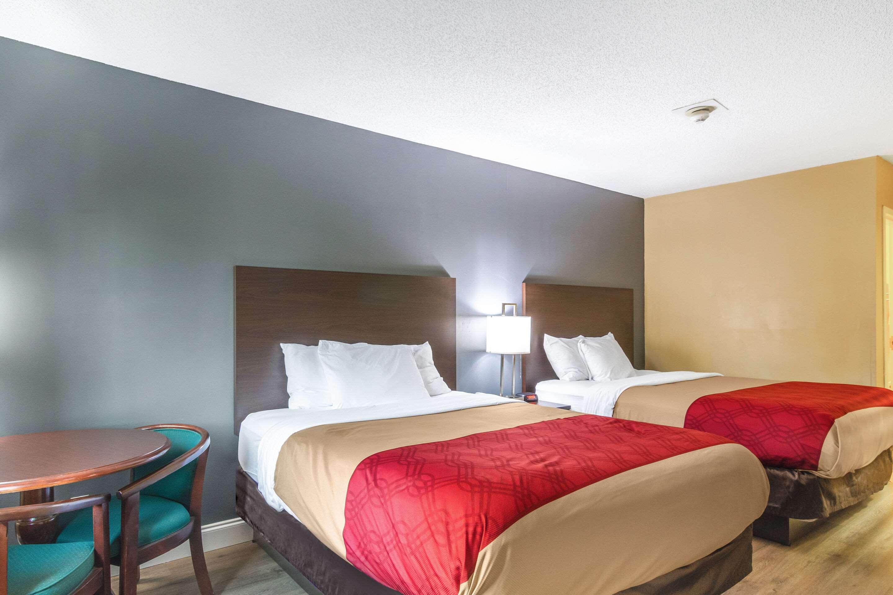 Double Two Queen Beds Non Smoking