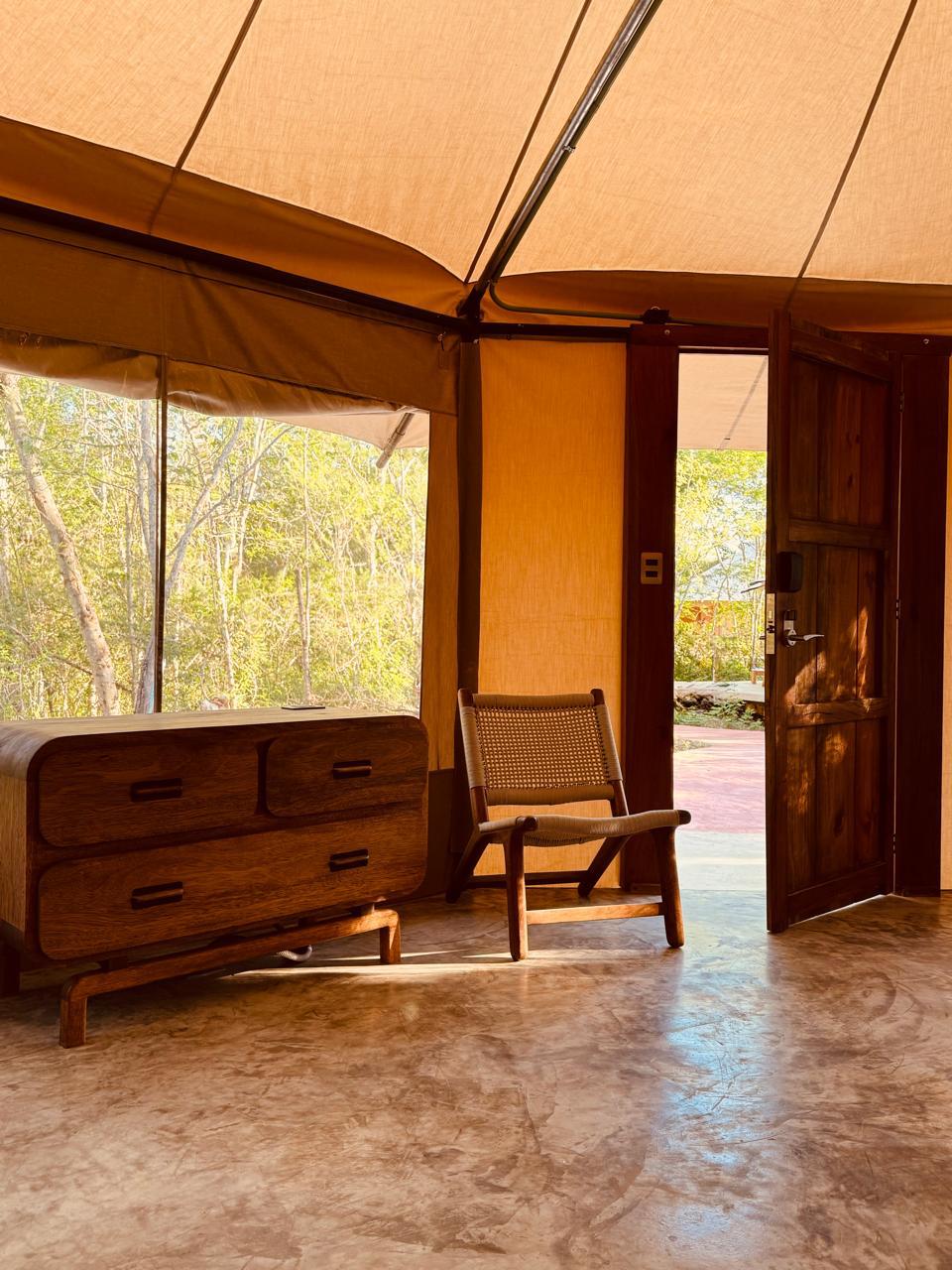 Double Deluxe King Bed