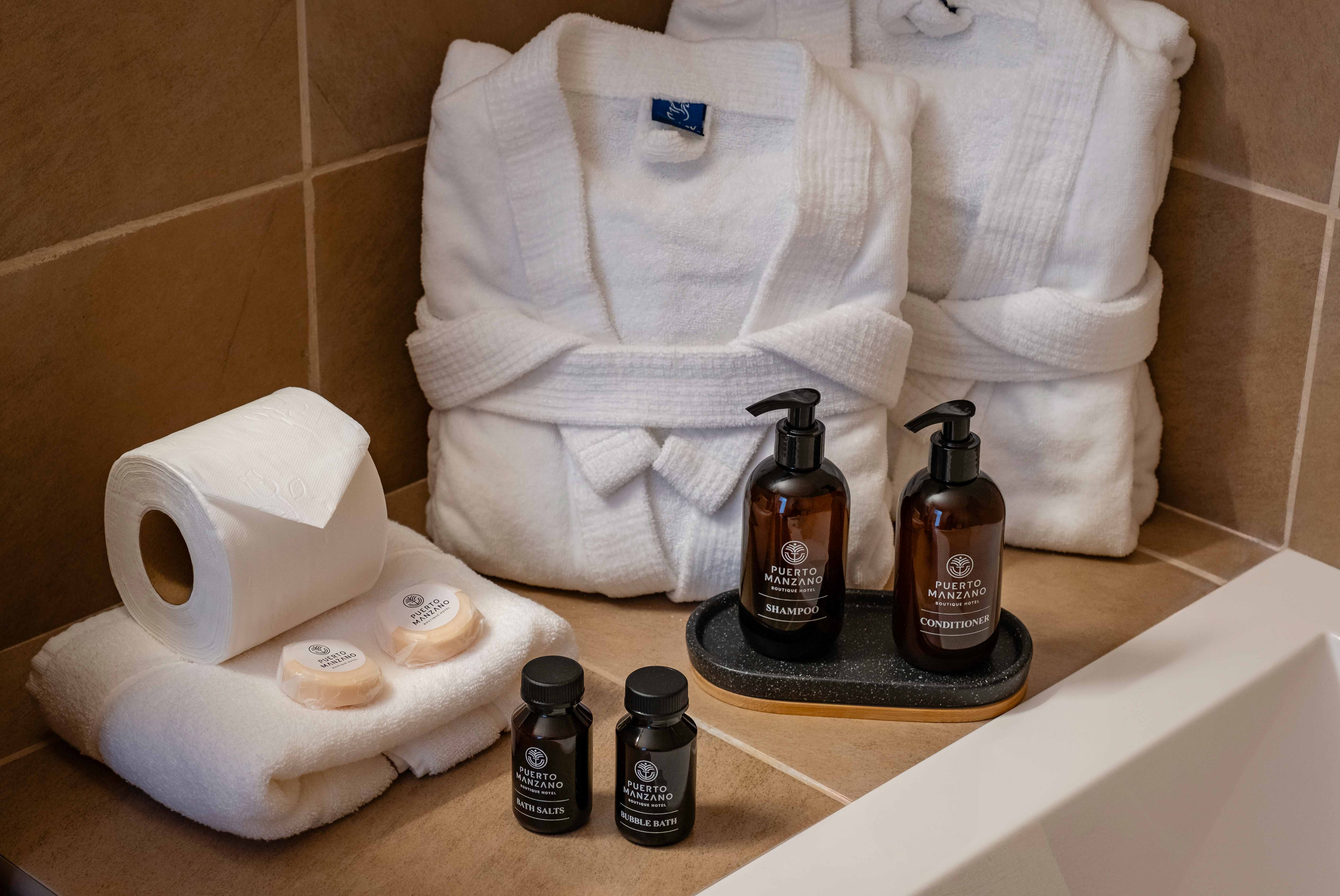 Double Deluxe One Bed