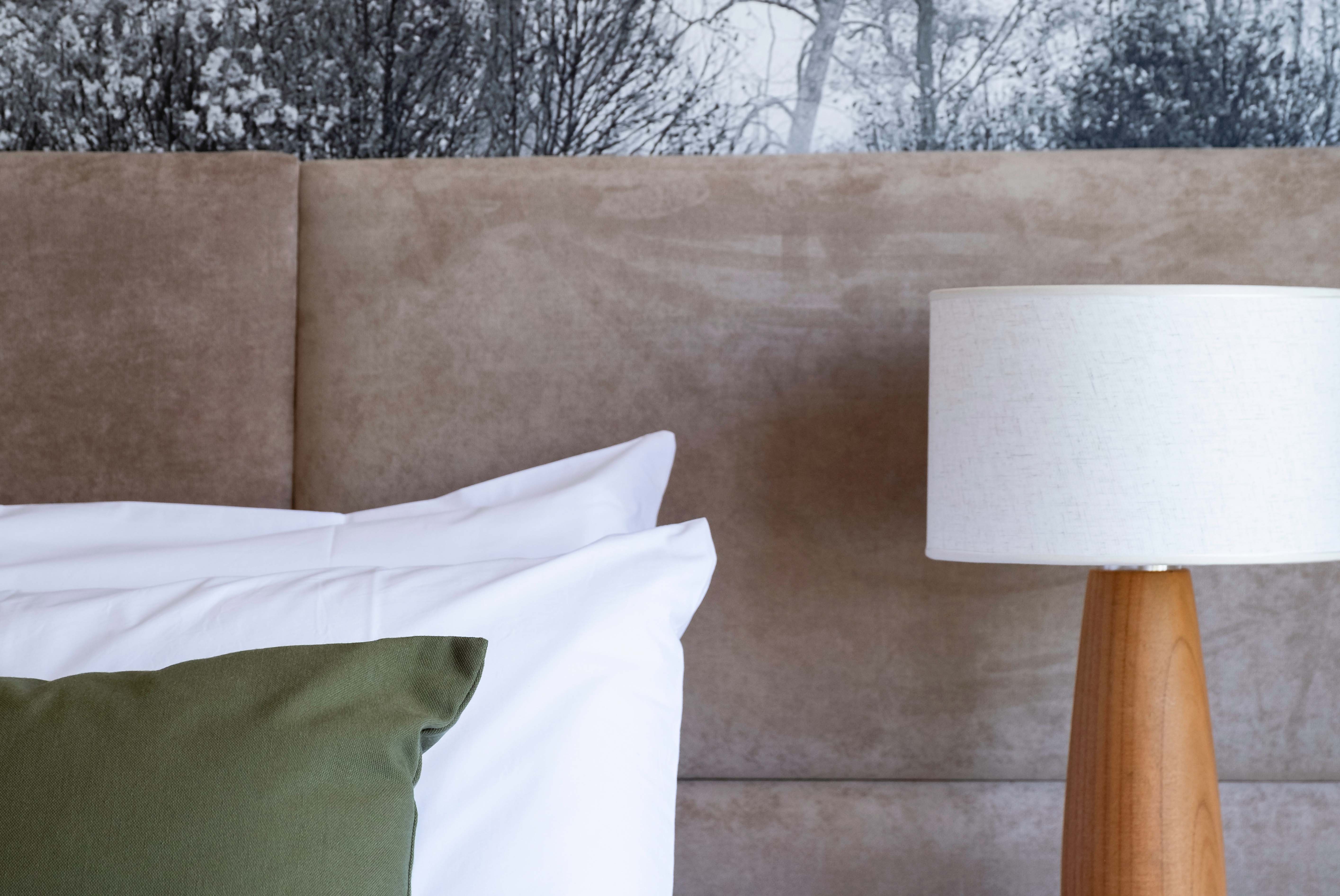 Double Deluxe One Bed