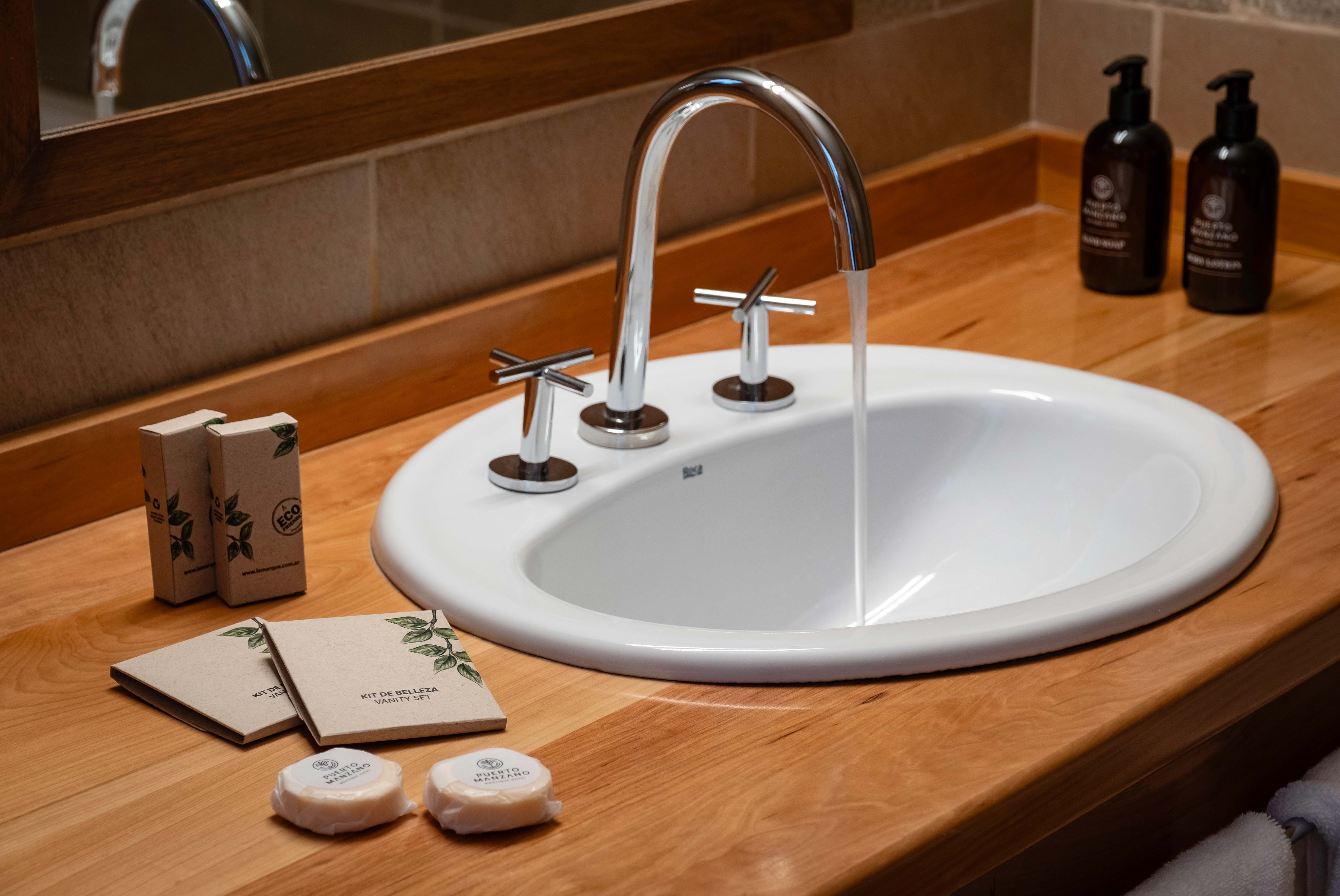 Double Deluxe One Bed