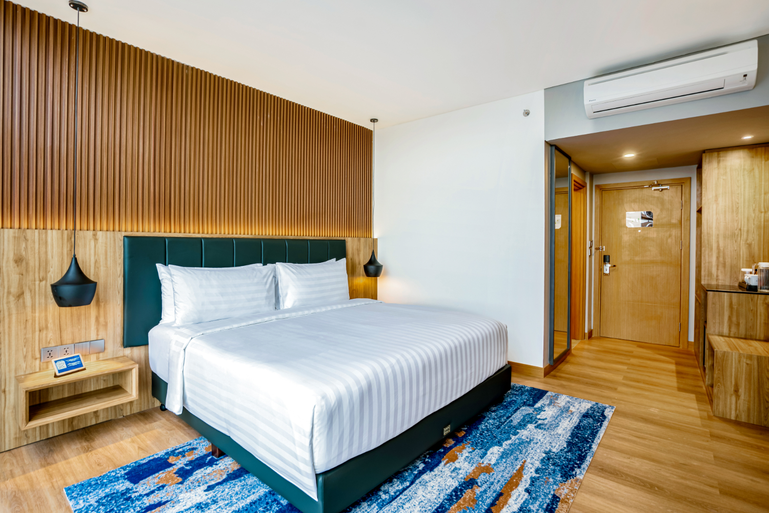 Double or Twin Deluxe