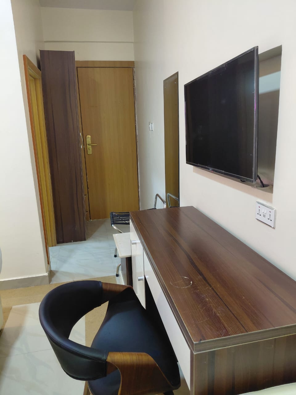 Double King Size Bed