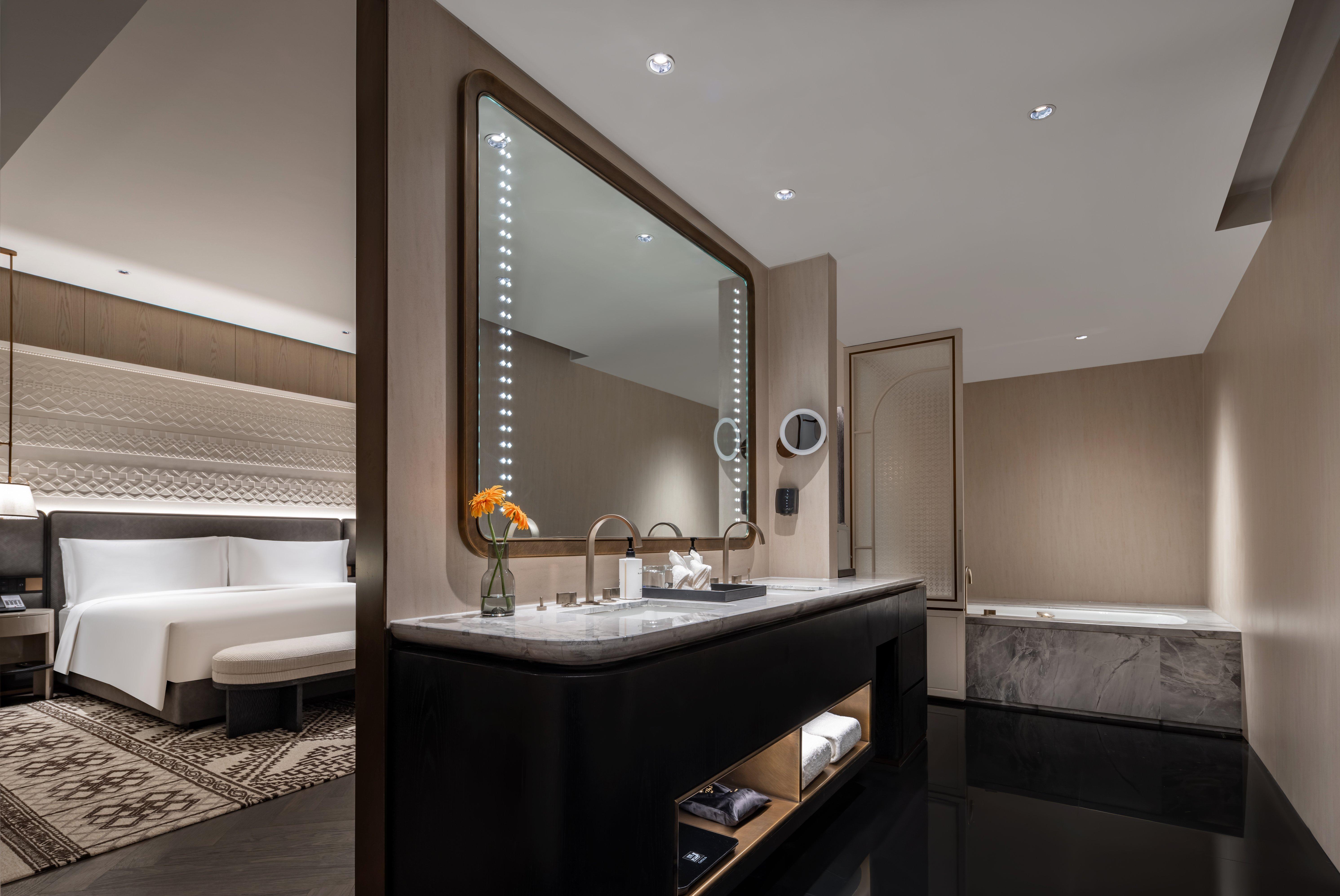 Junior Suite Mountain View