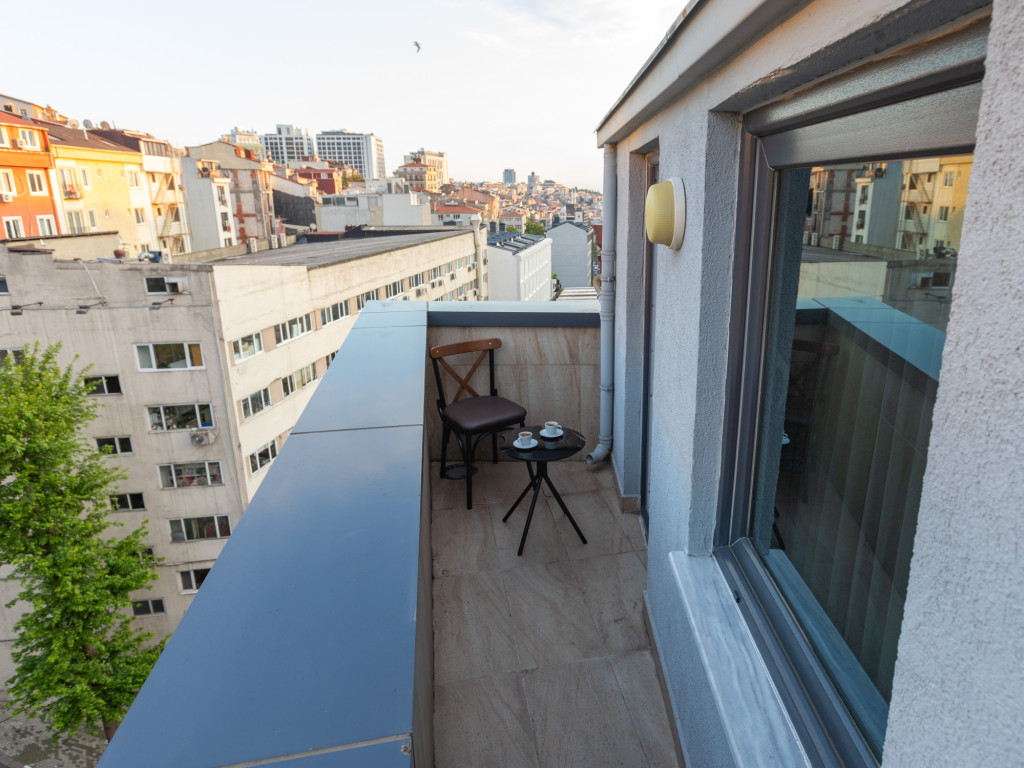 Room Accessible-queen Size Bed