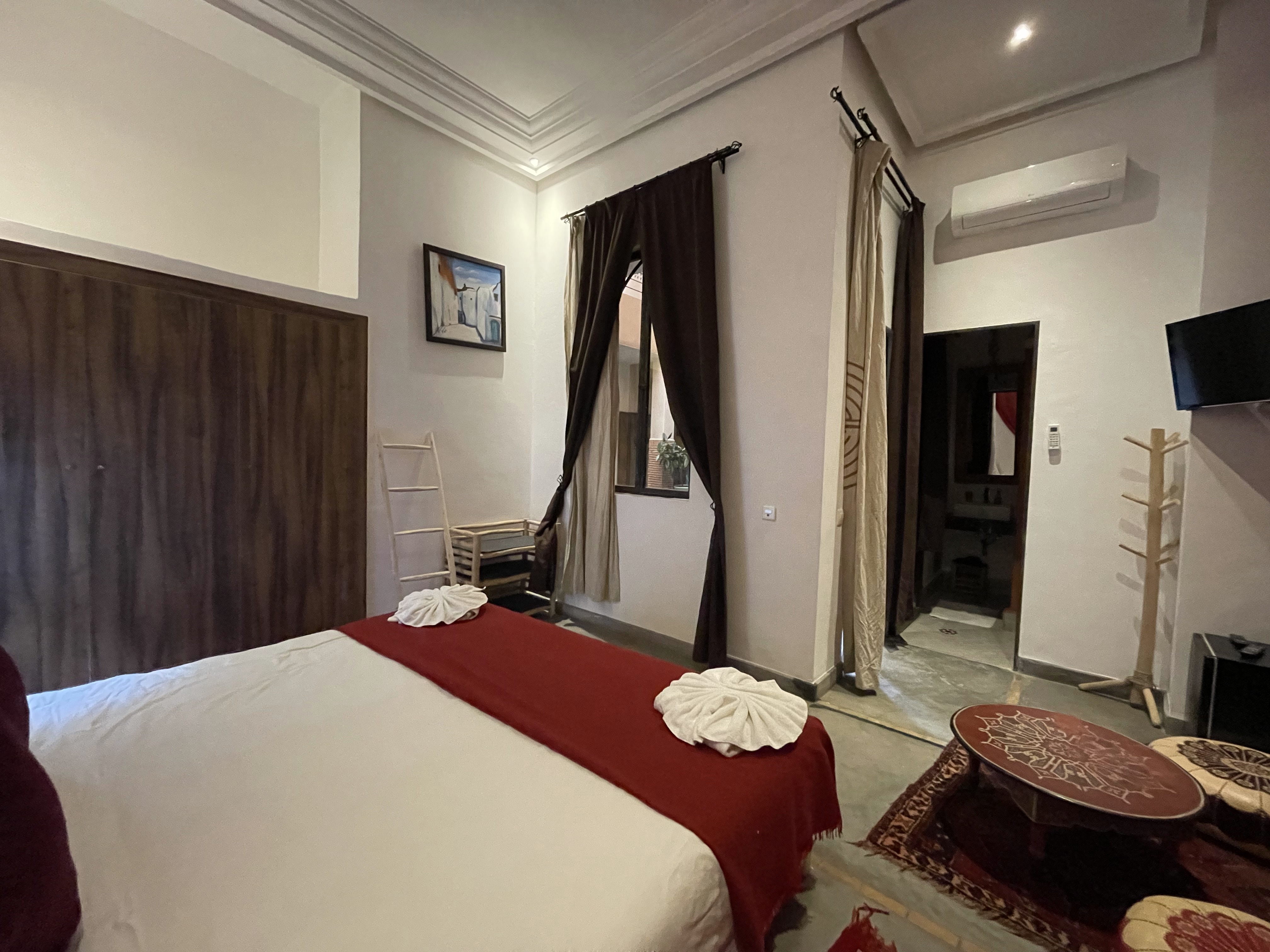 Double or Twin Deluxe King Bed