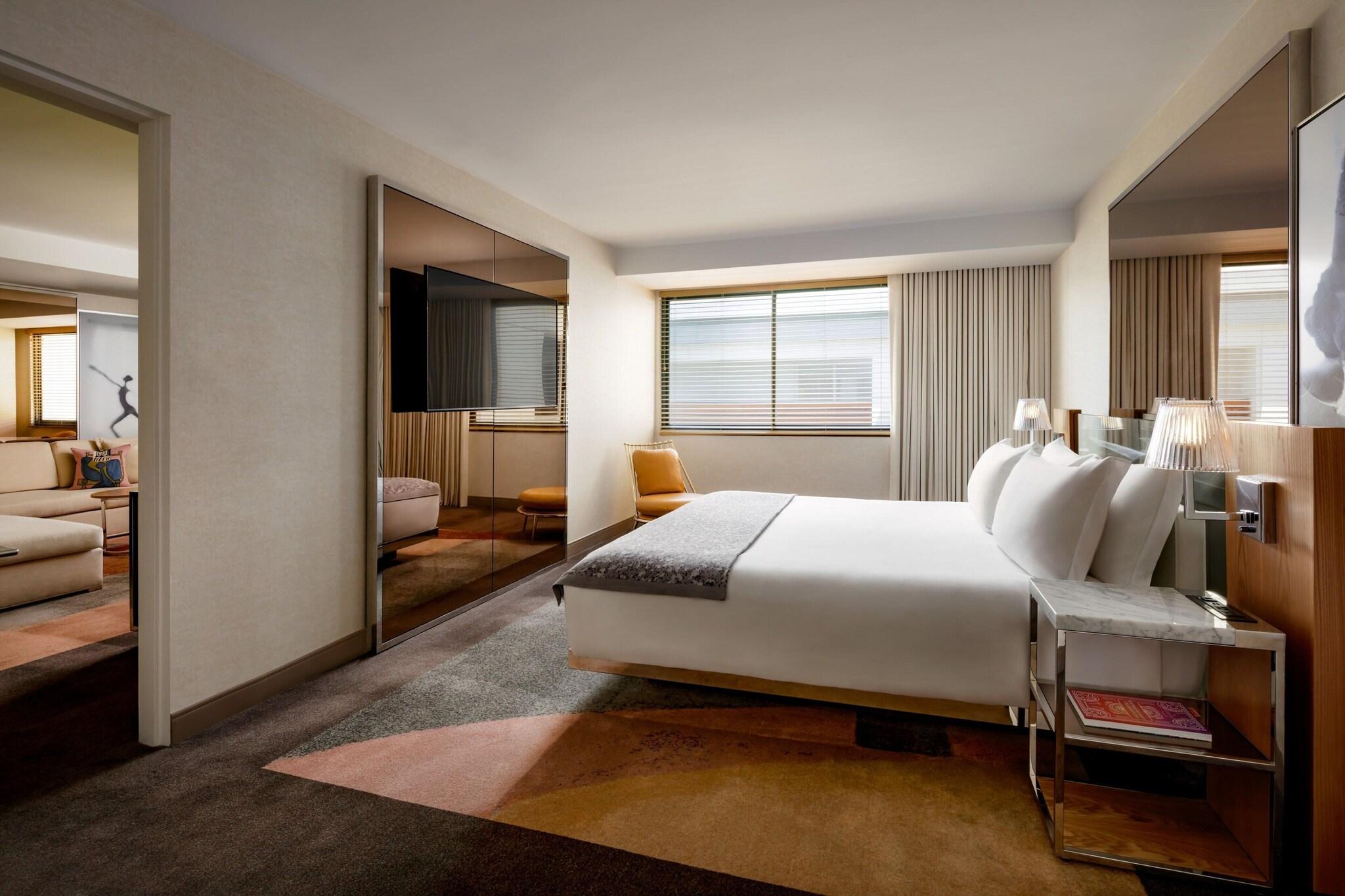 Suite Deluxe King Bed