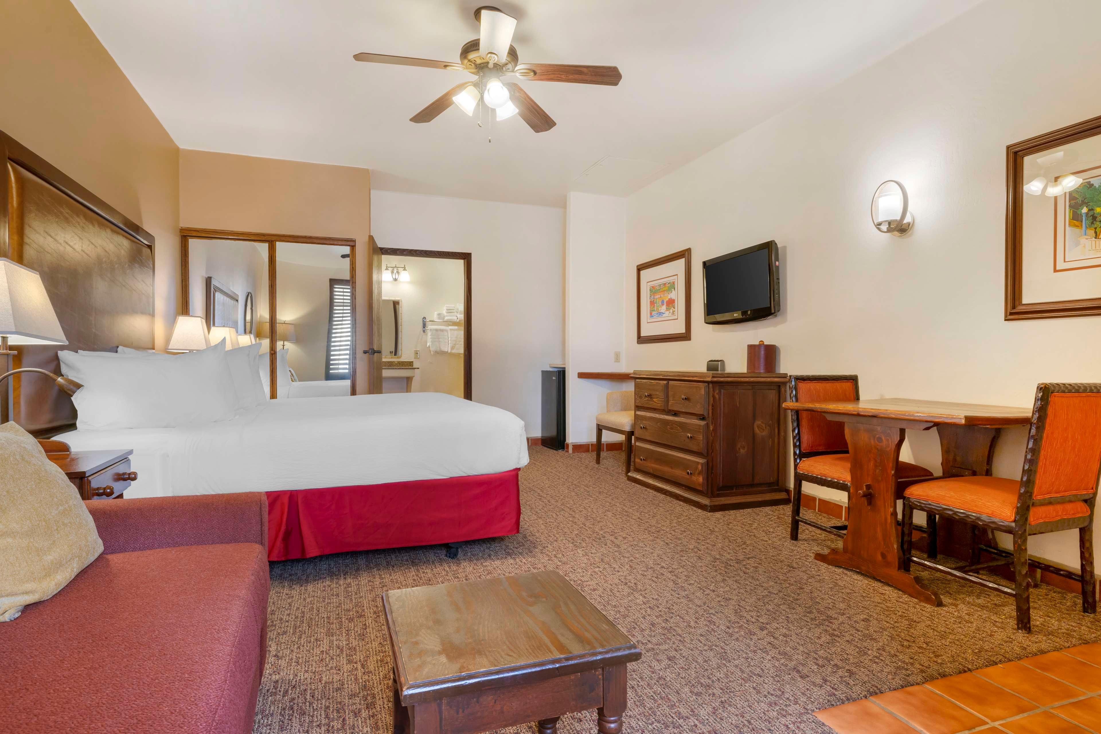 Room King Bed Non Smoking