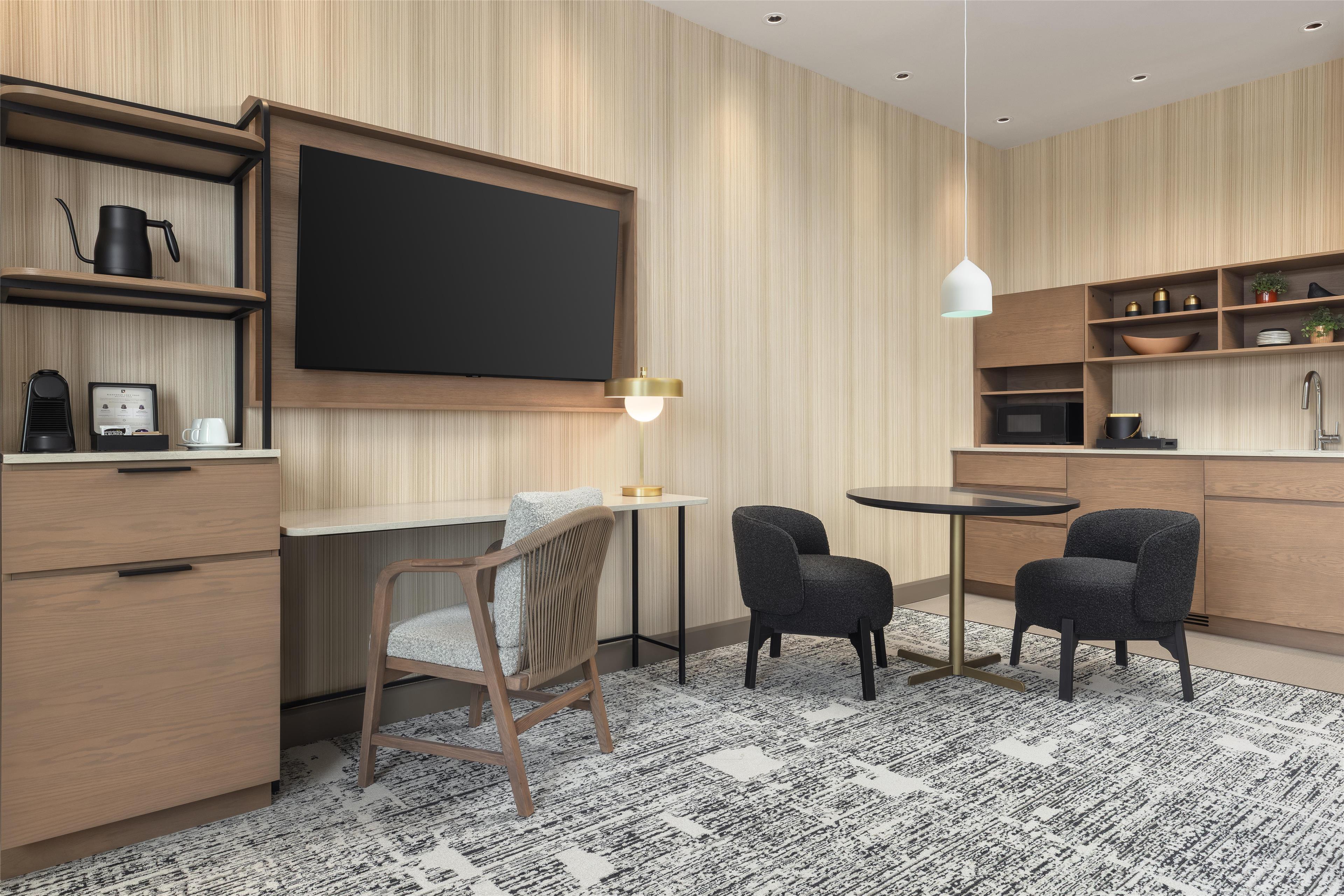 Junior Suite King Size Bed