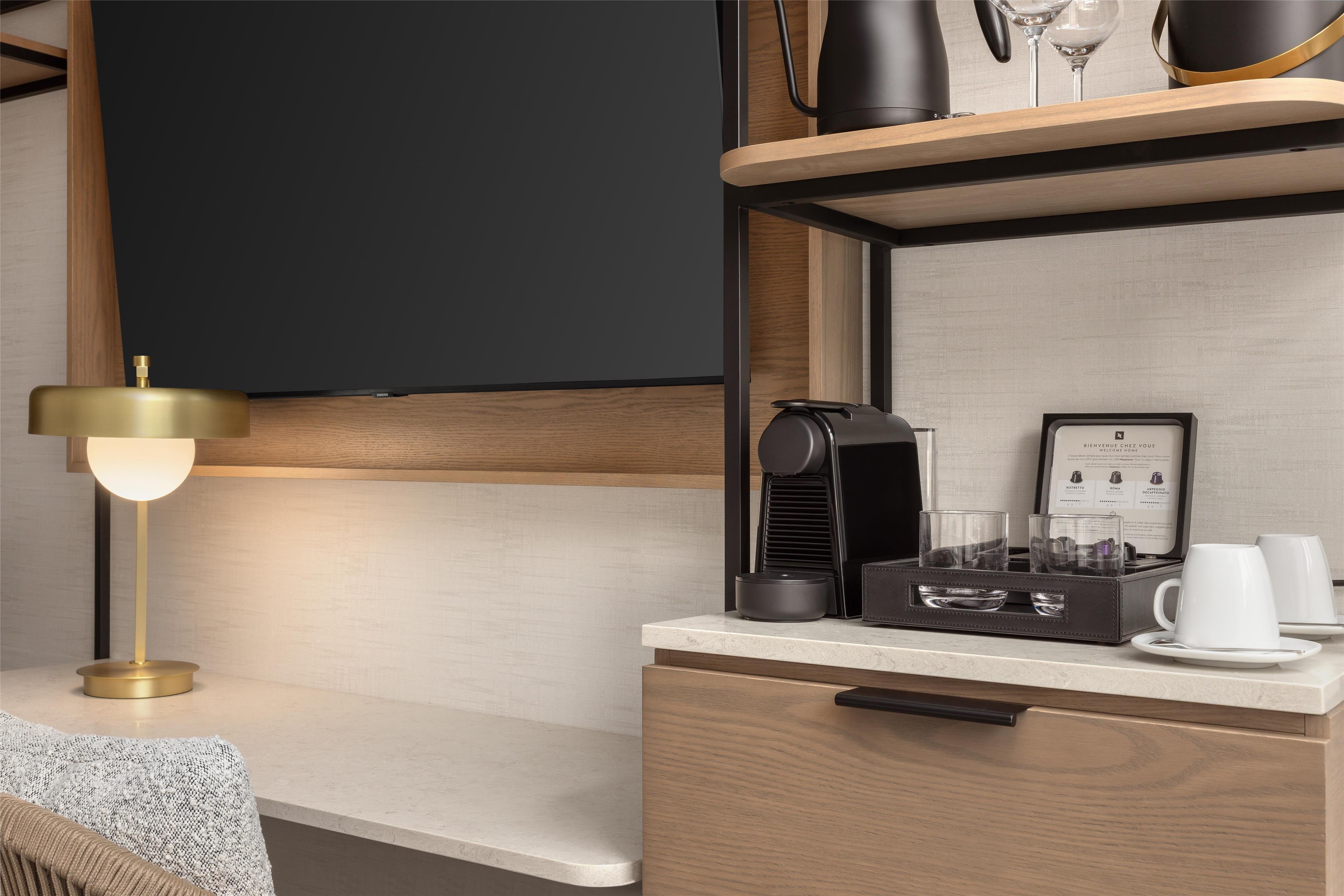 Double Accessible King Size Bed