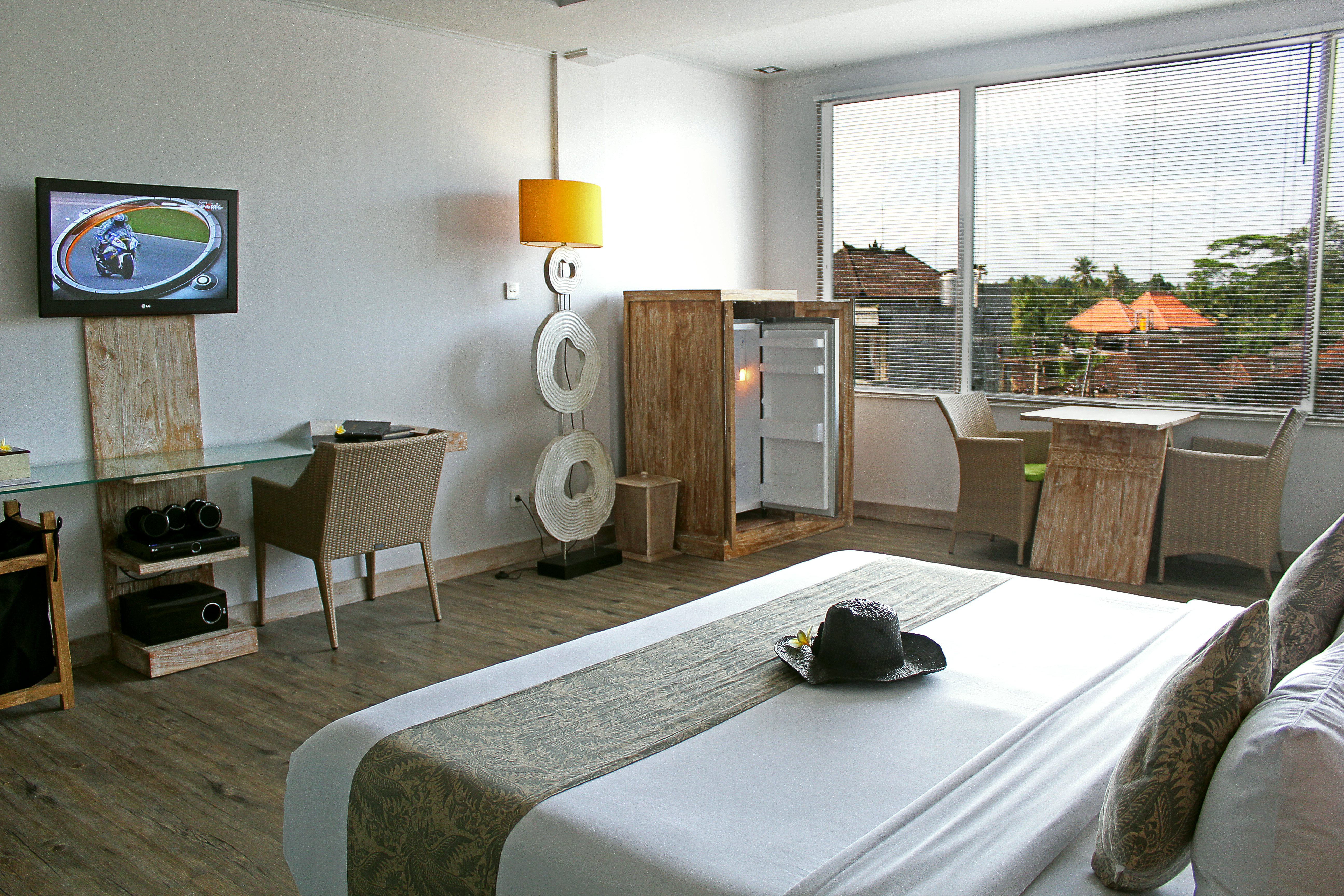 Double or Twin Deluxe