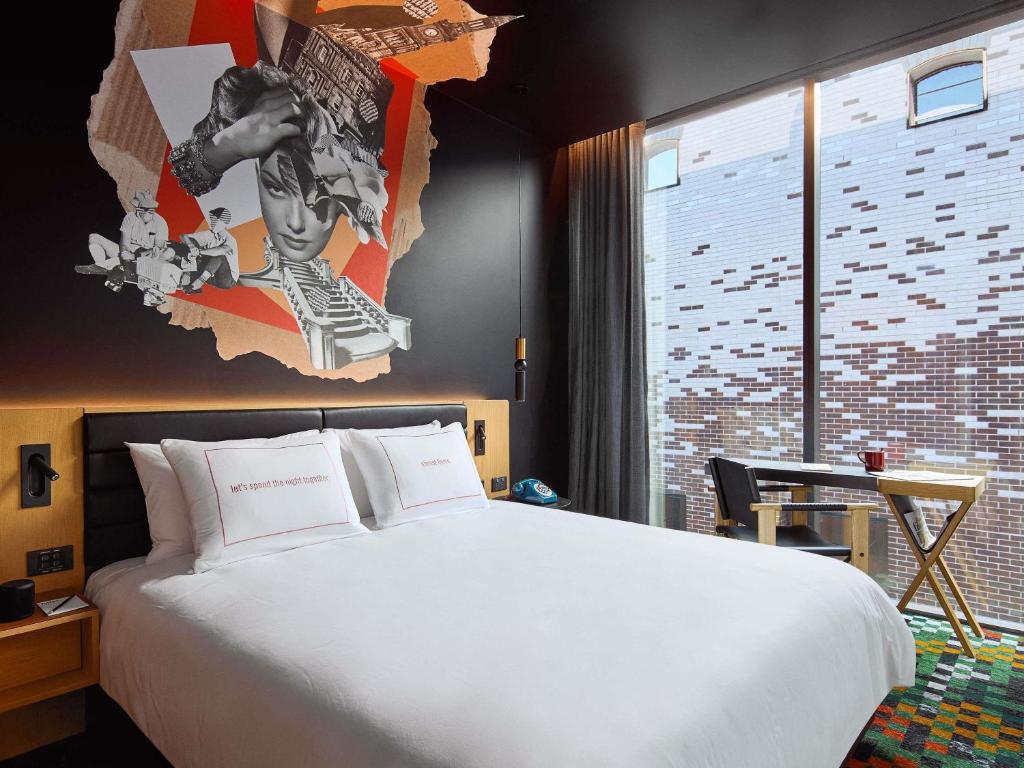 Double King Size Bed