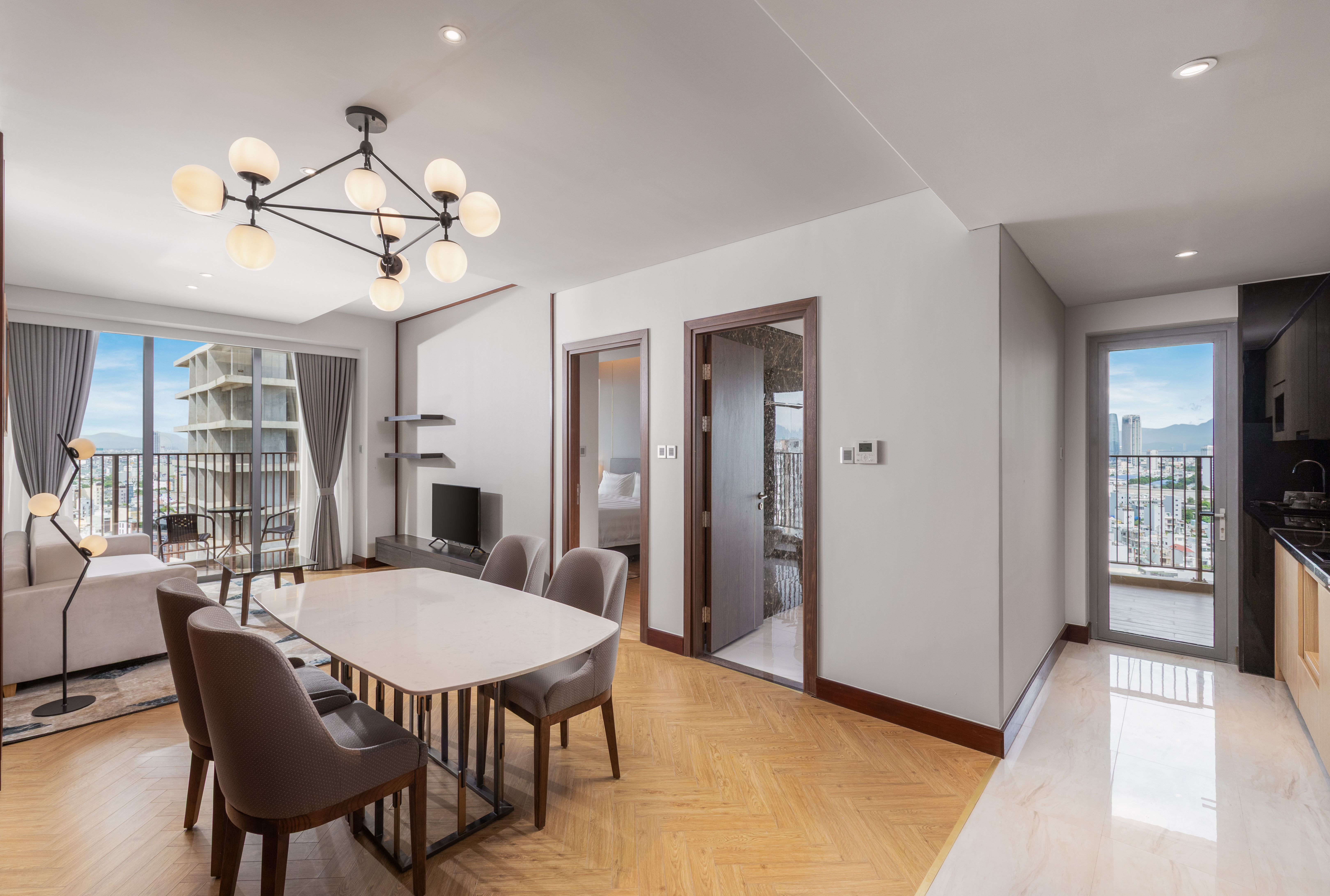 Family Room City View One Bedroom