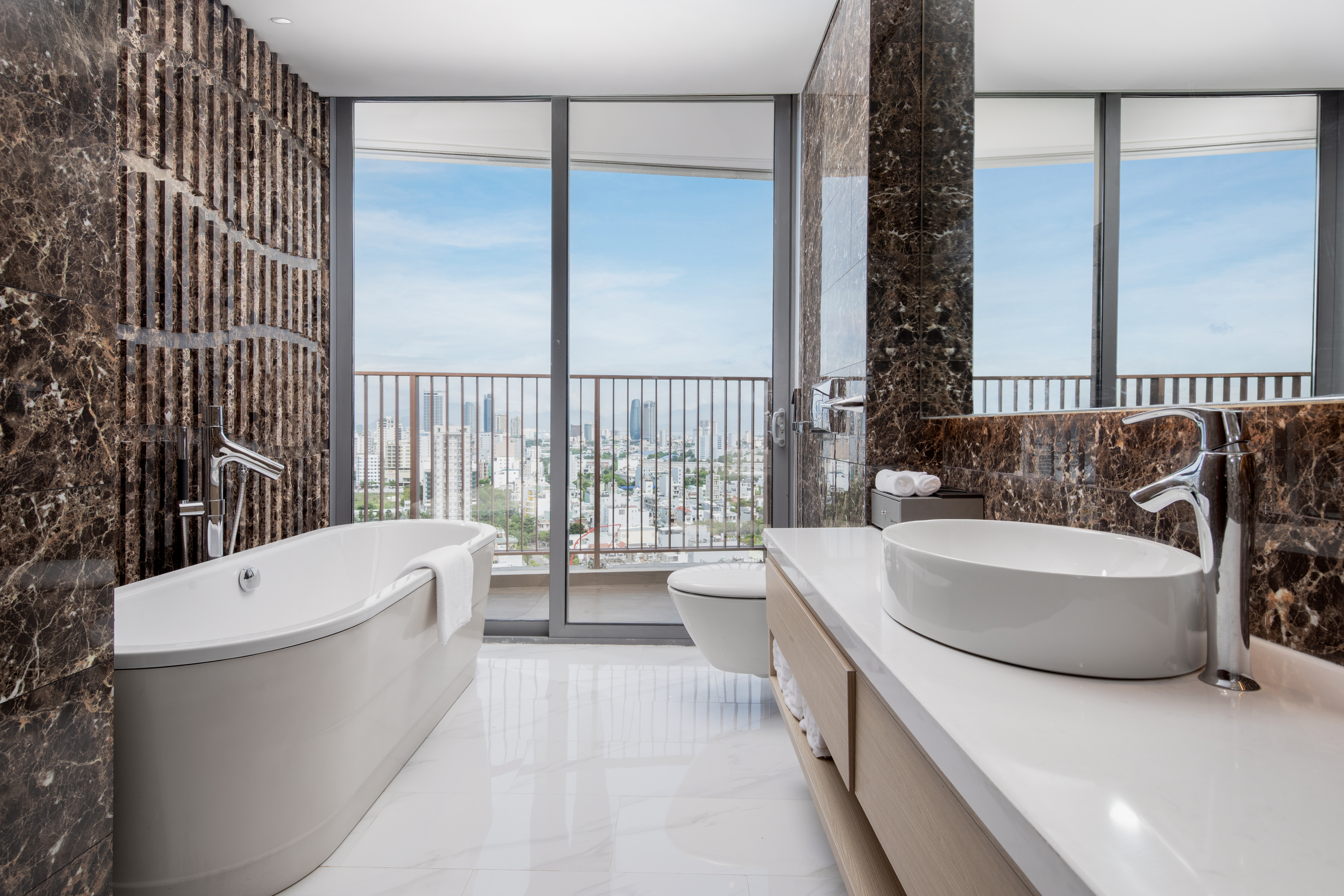 Family Room City View One Bedroom