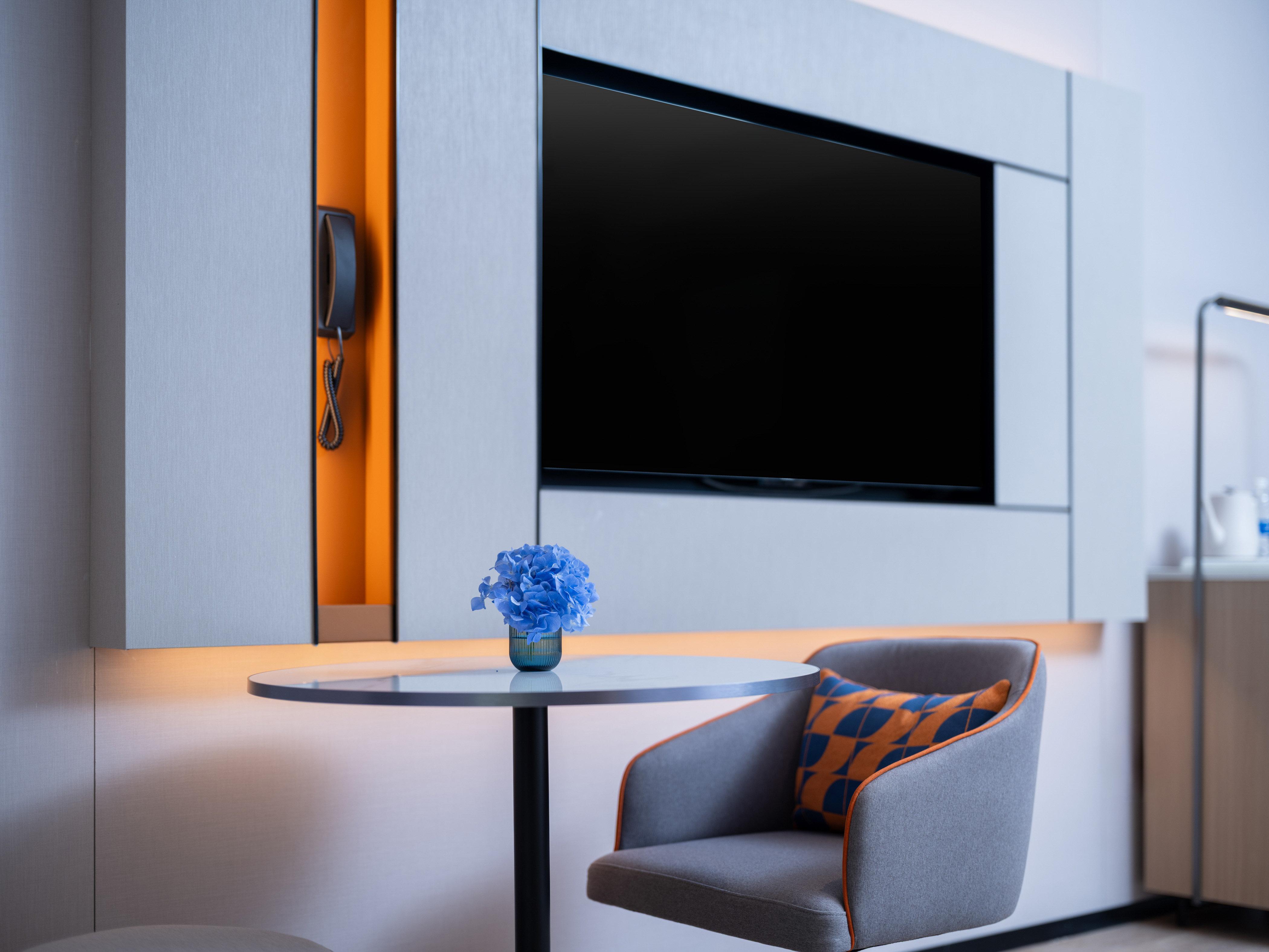 Double Queen Size Bed