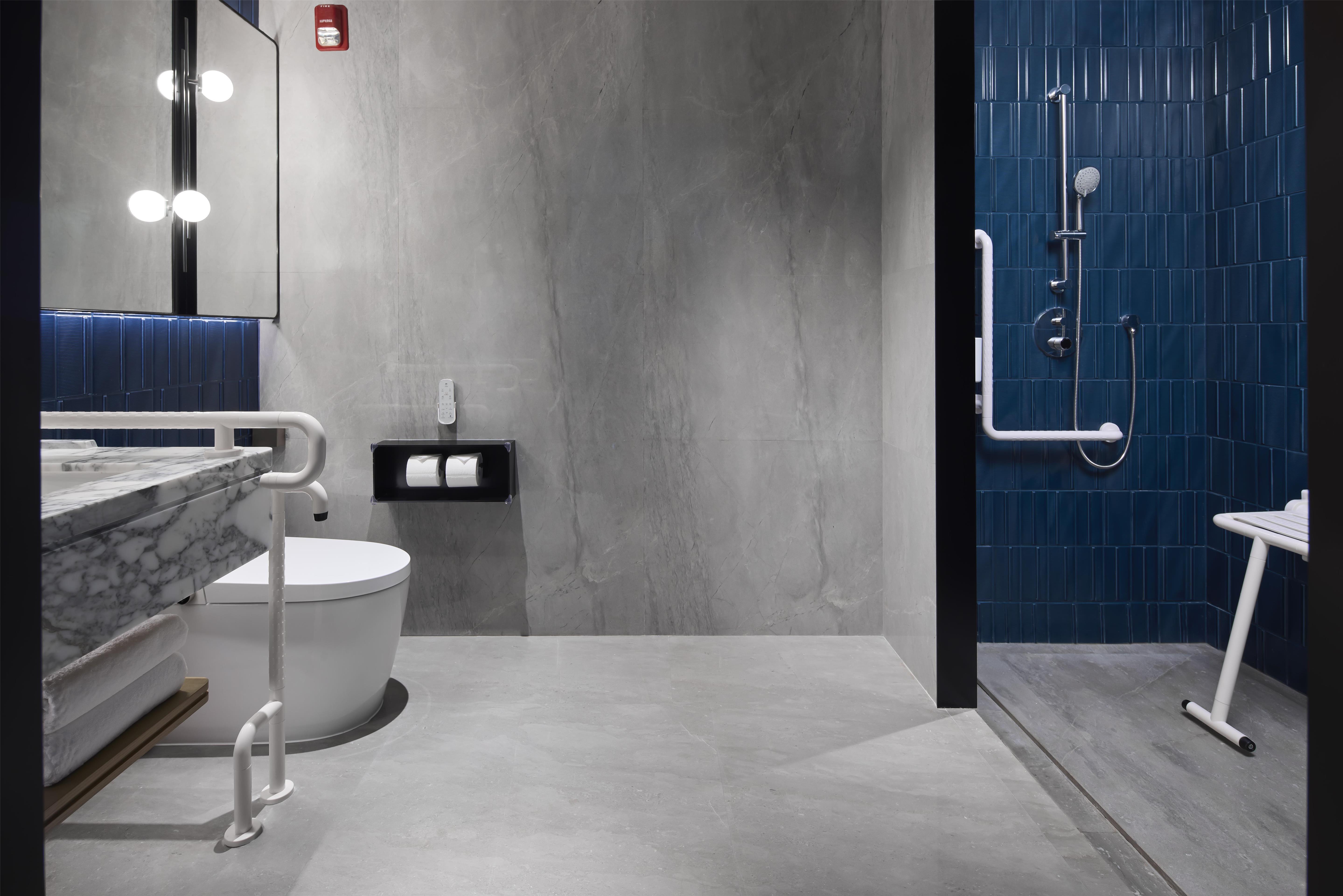 Double Accessible King Size Bed