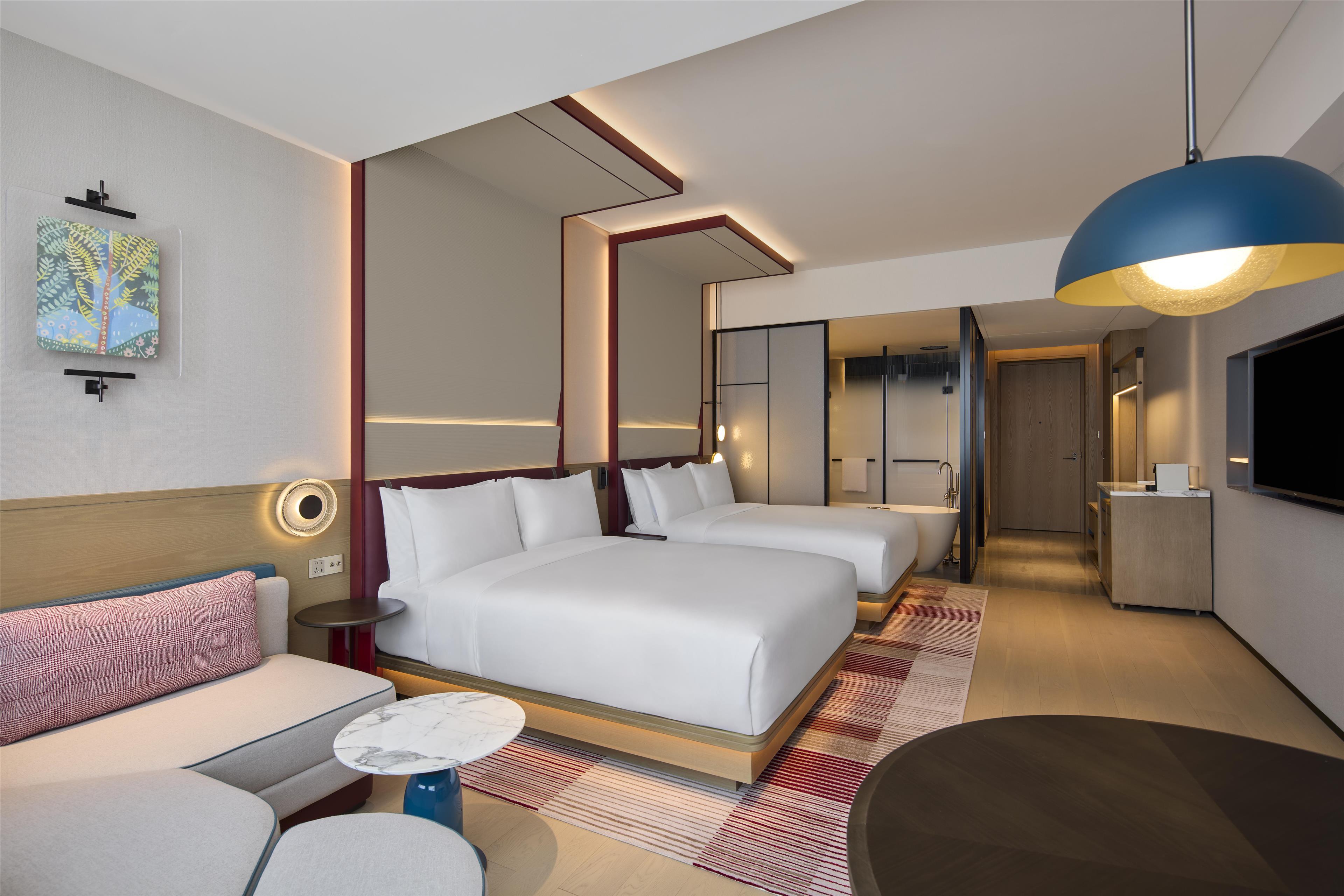 Double Deluxe Queen Bed