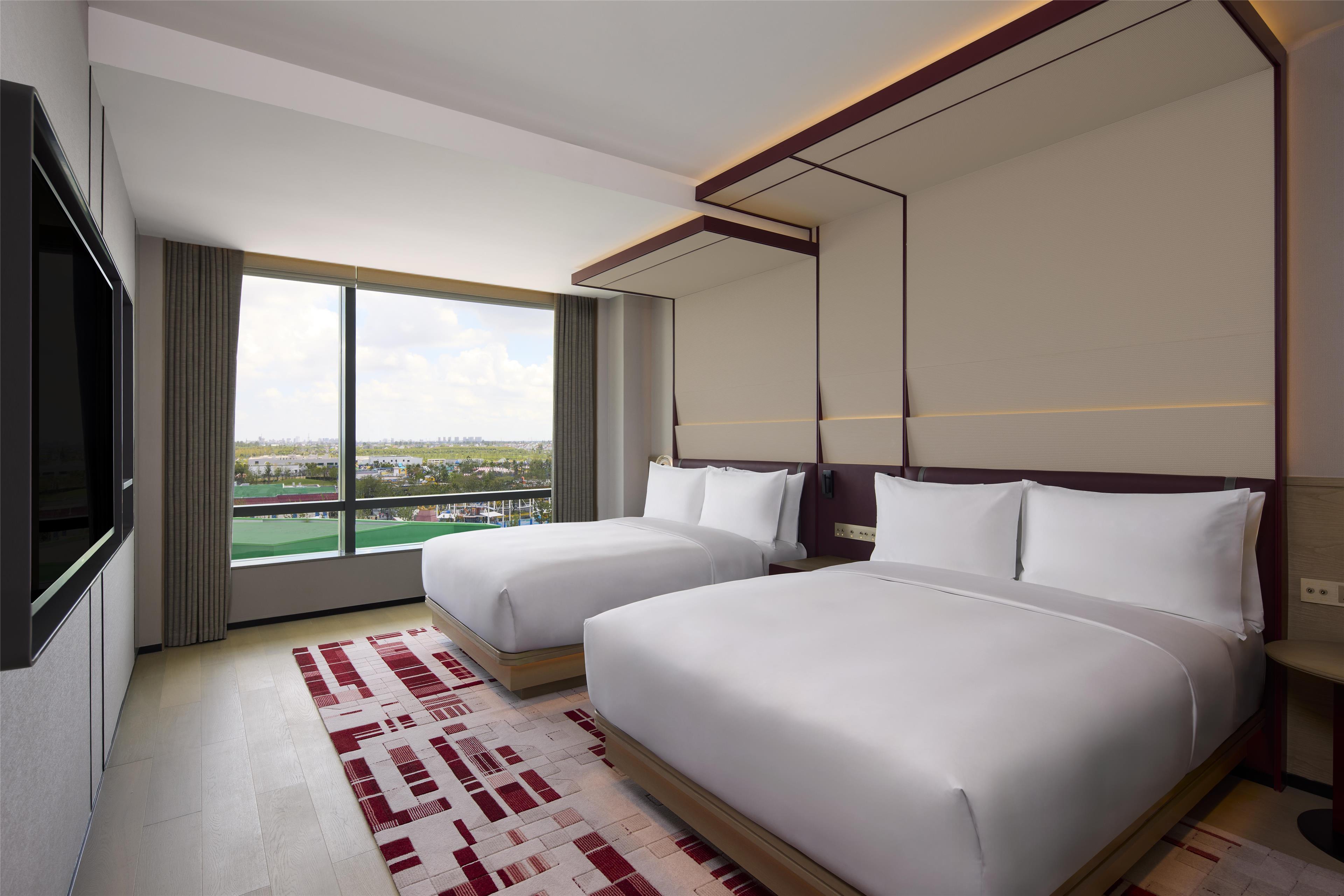 Suite Two Queen Beds Premium