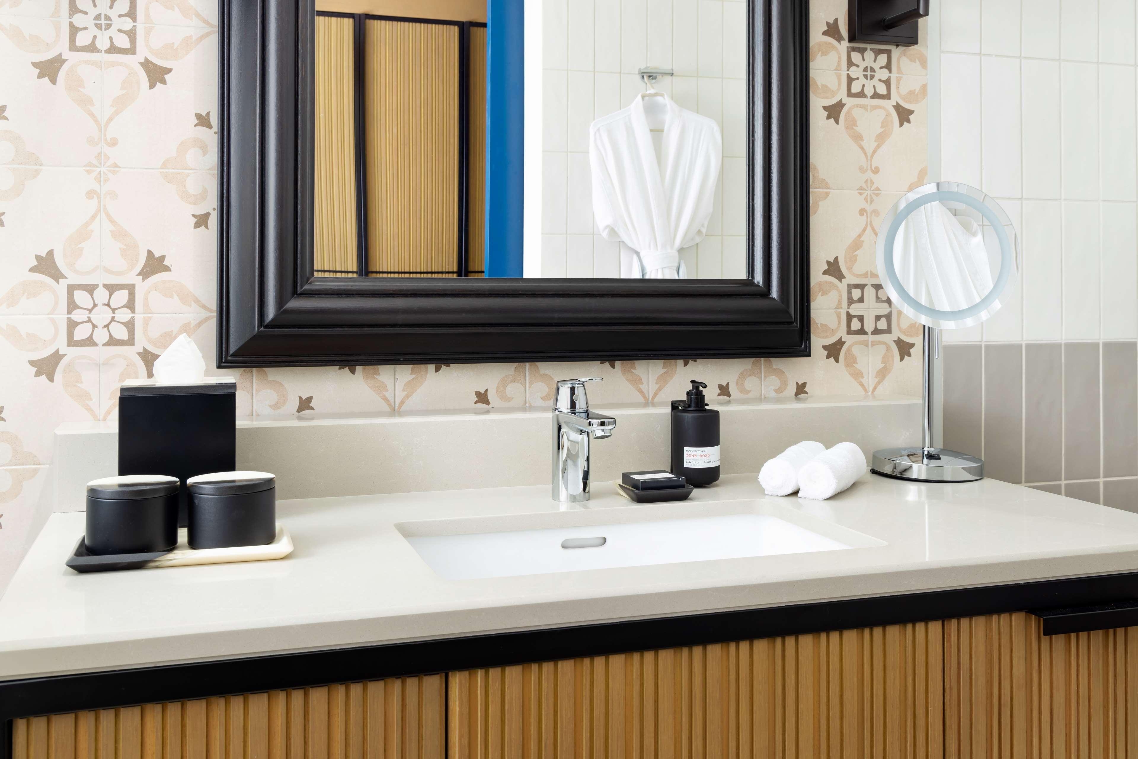 Double Two Queen Beds with Views