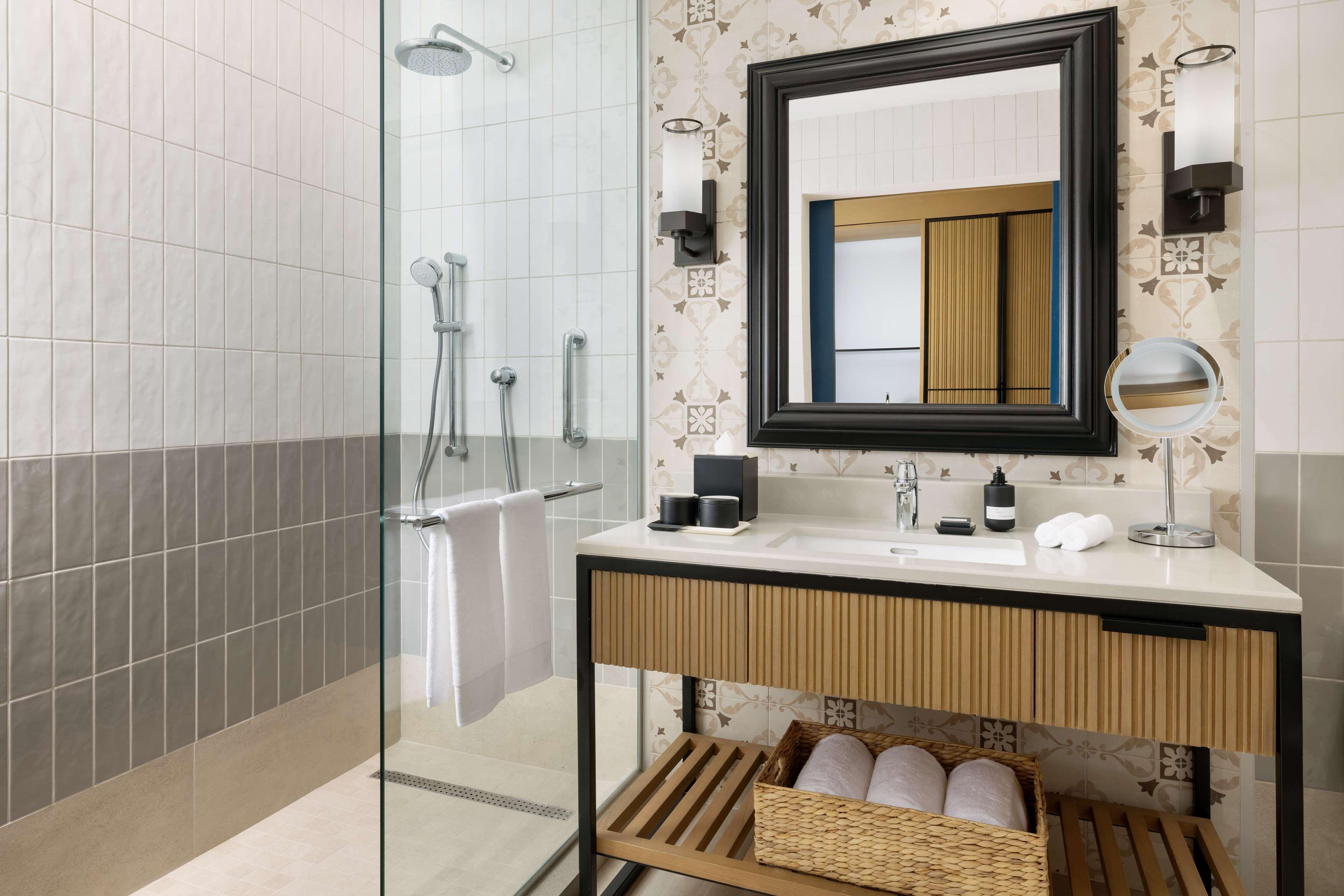 Double Two Queen Beds with Views