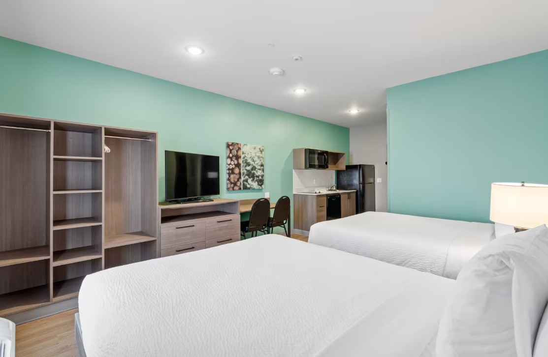 Suite Two Queen Beds