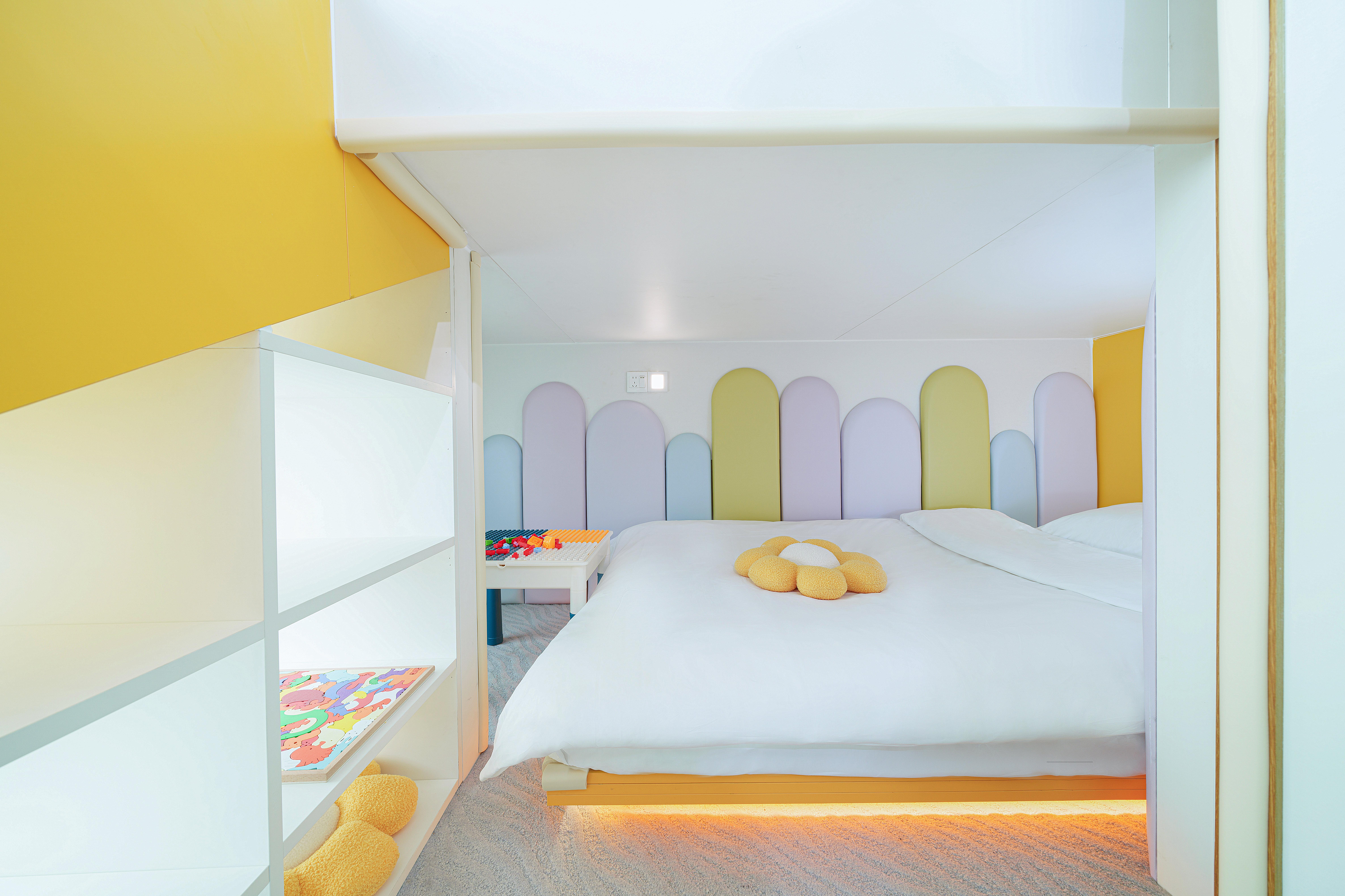 Double King Size Bed