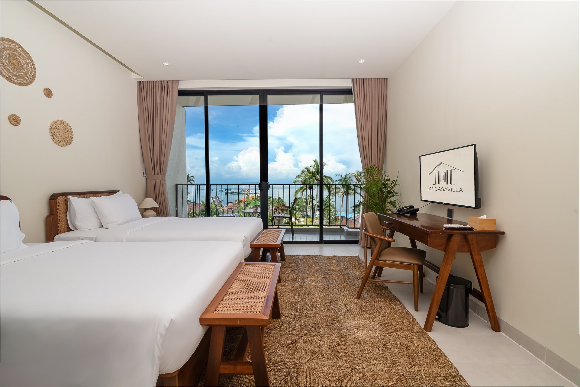 Twin Deluxe with Balcony