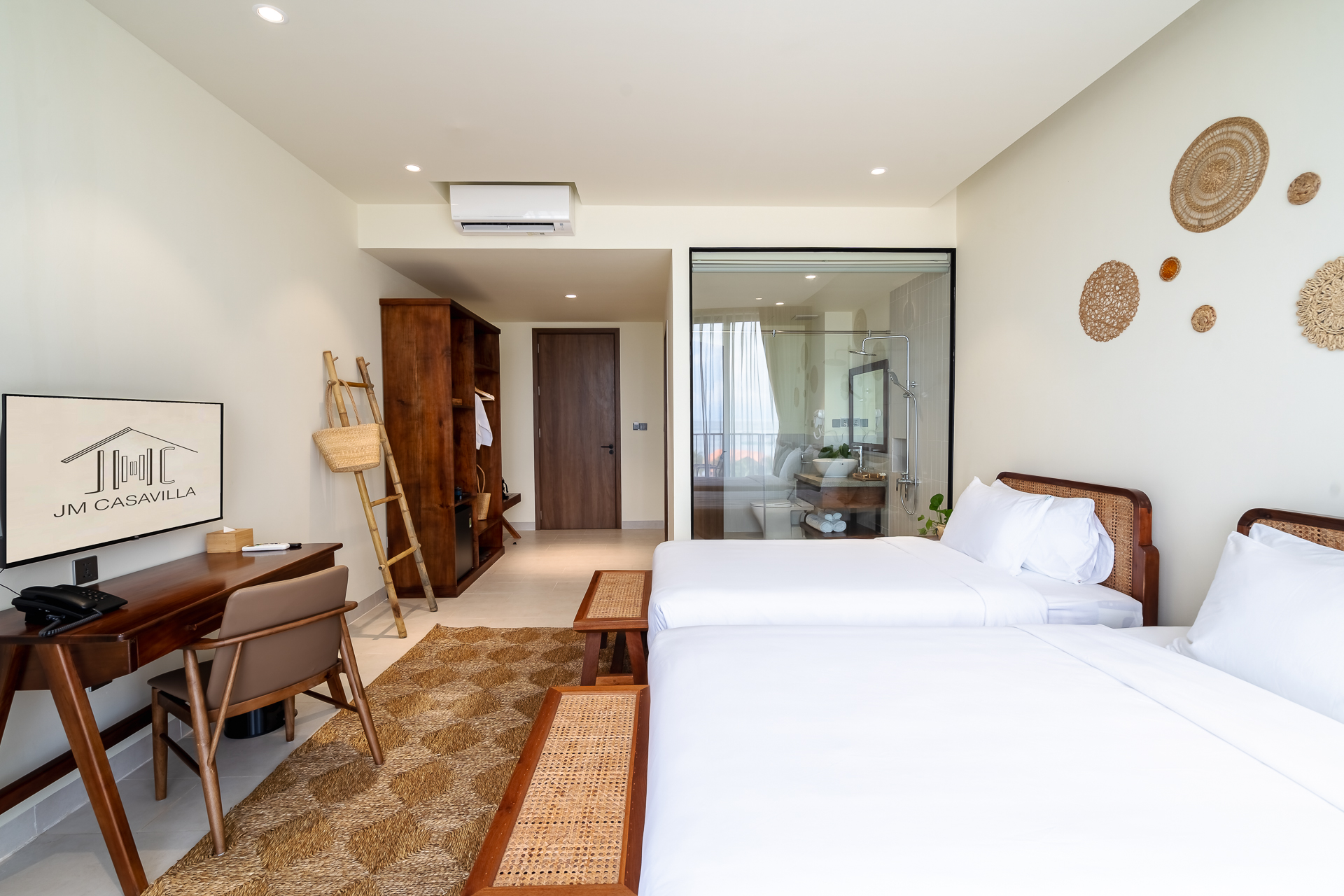 Twin Deluxe with Balcony