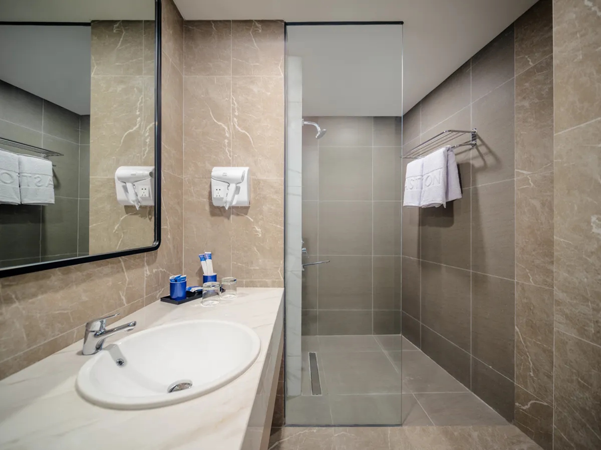 Double or Twin Deluxe