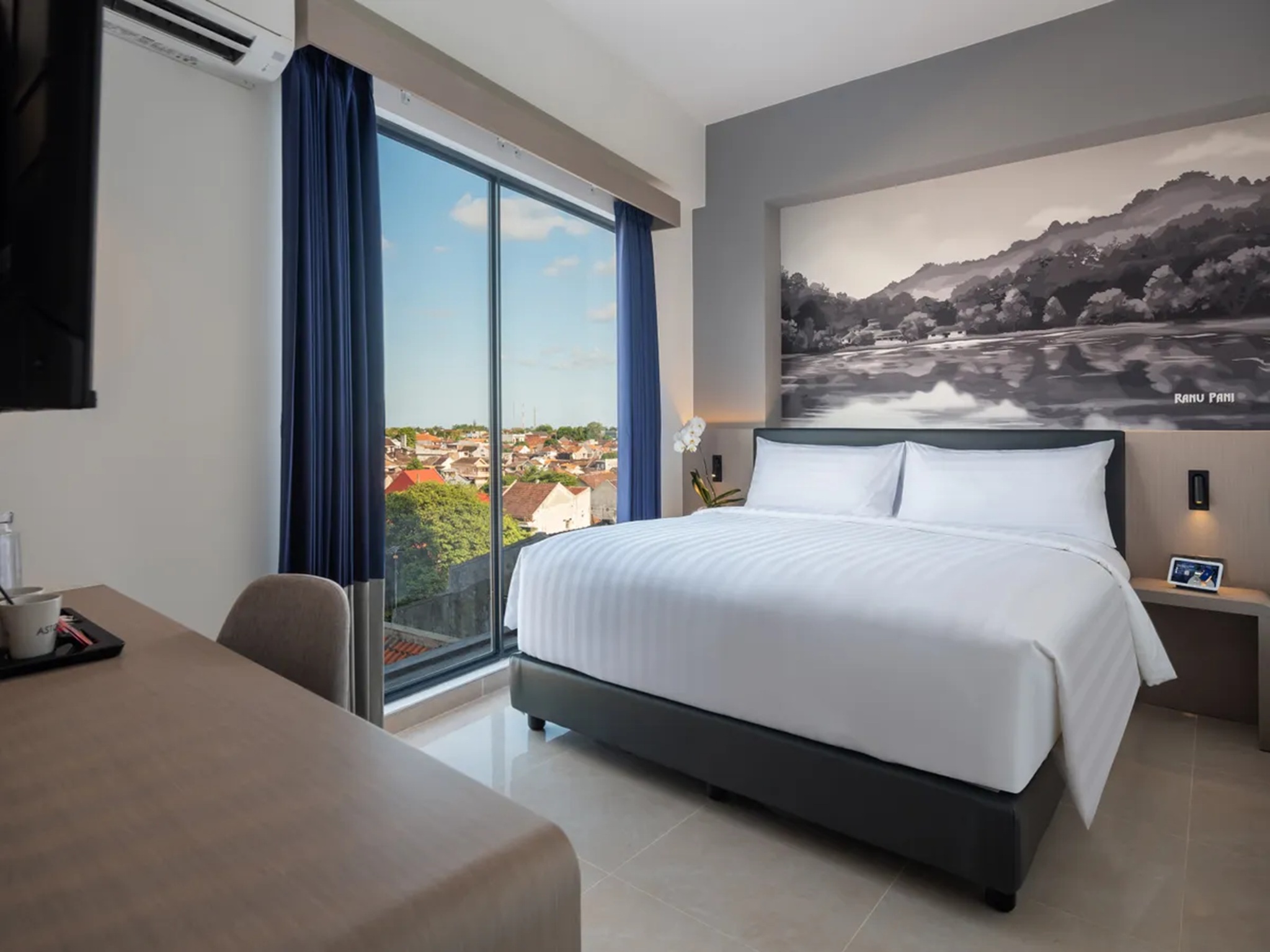 Double or Twin Deluxe