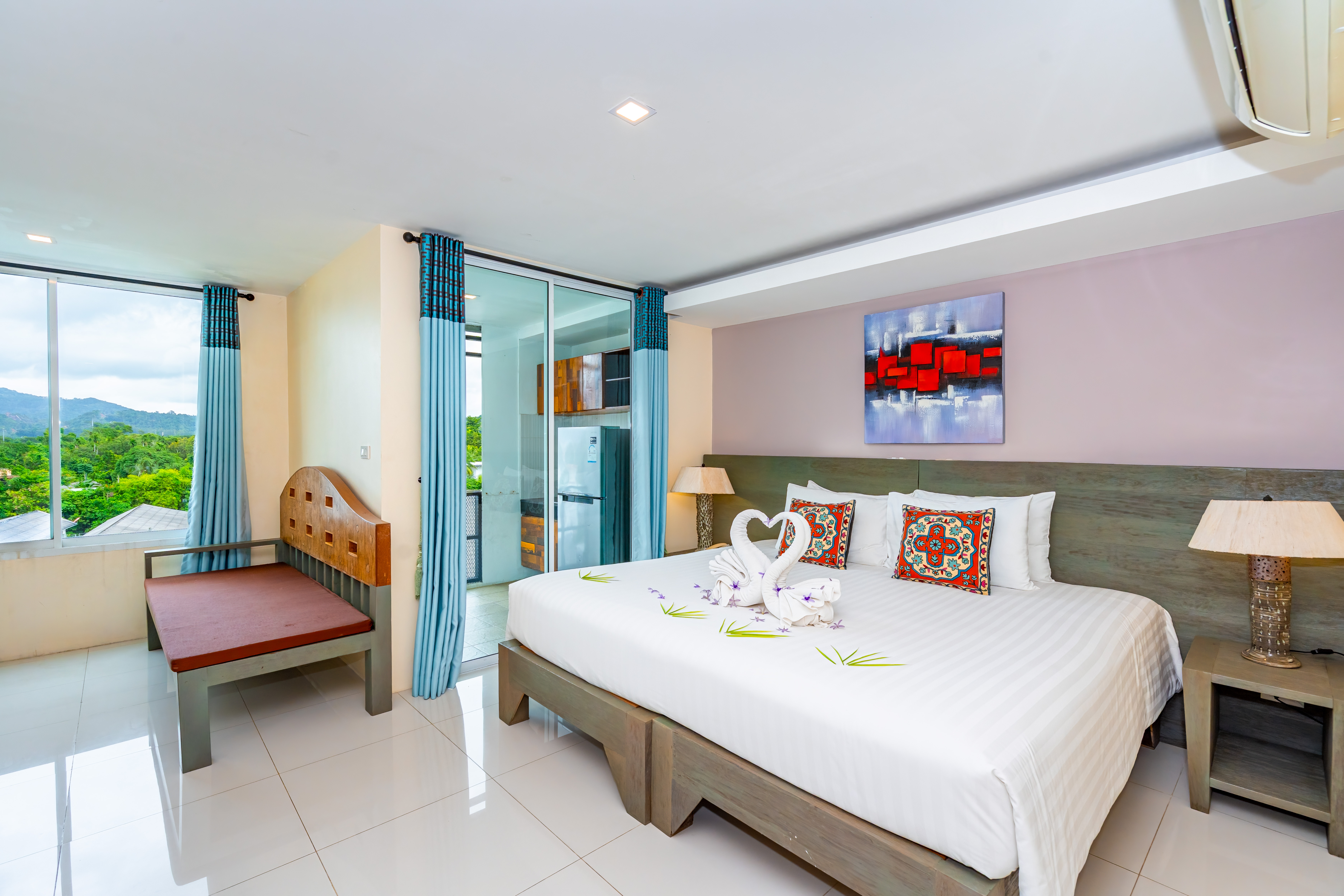 Double Deluxe King Bed