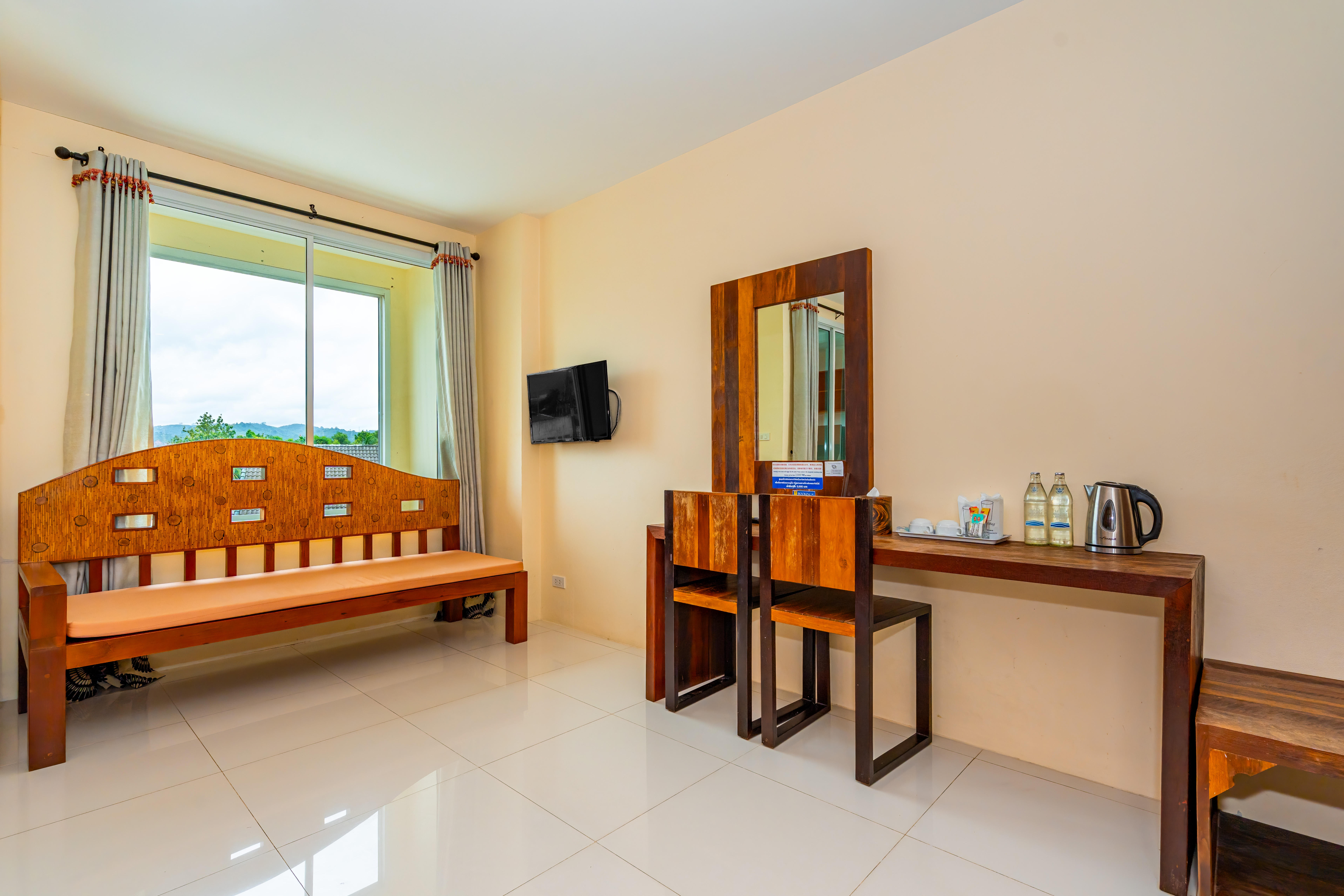 Double Deluxe King Bed