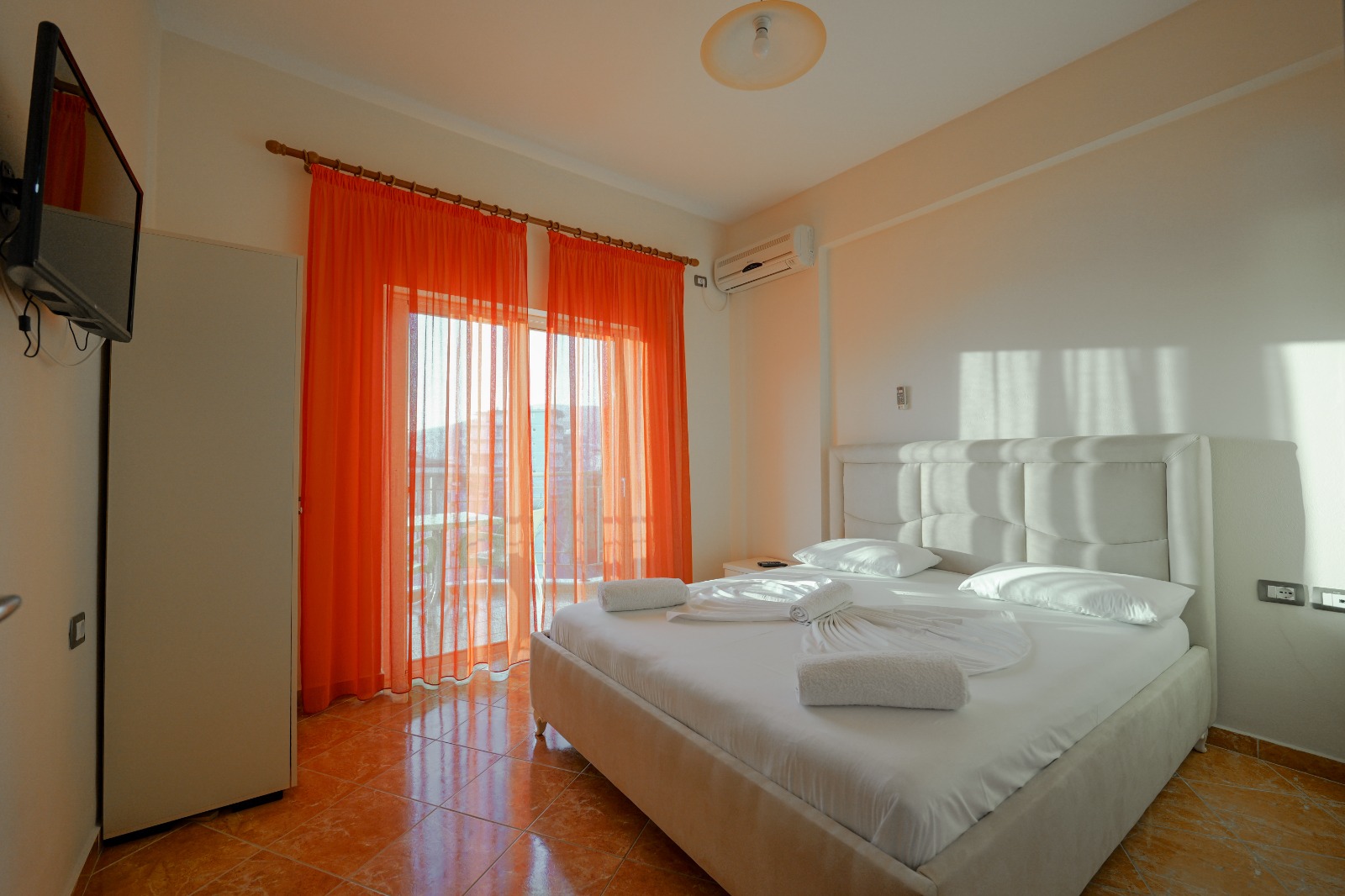 Family Room Beach Front Two Bedrooms