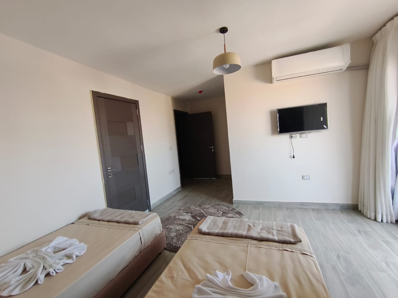 Double or Twin Deluxe Two Bedroom