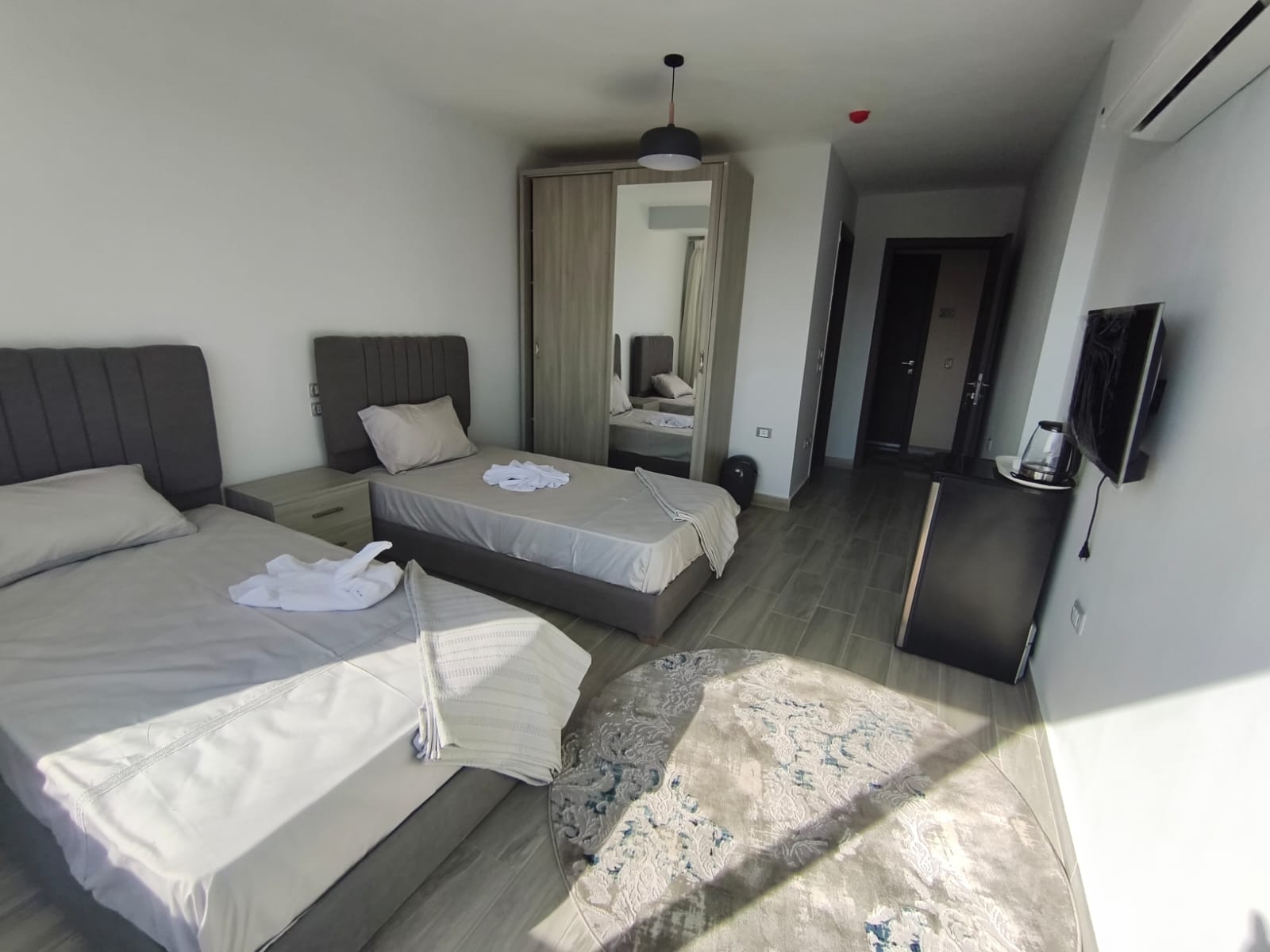 Double or Twin Deluxe Two Bedroom