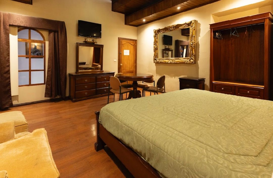 Suite King Bed One Bedroom 