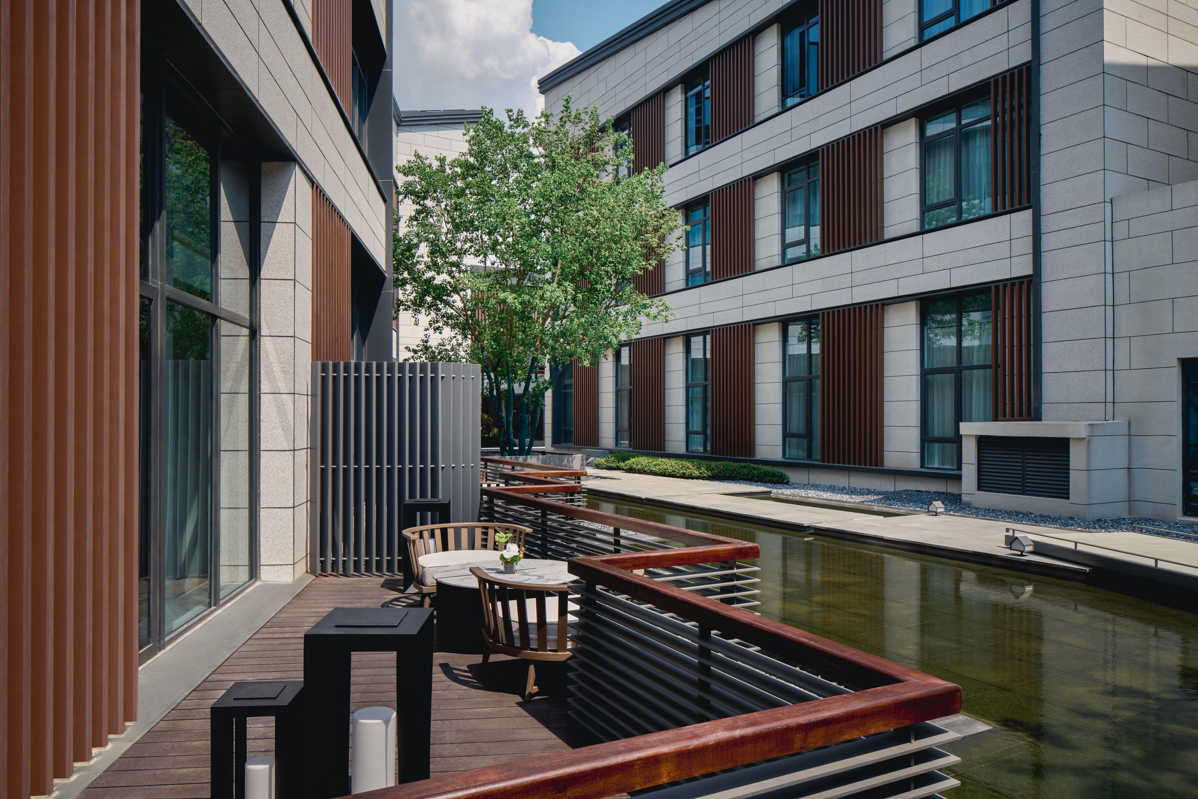 Double Premium Garden View