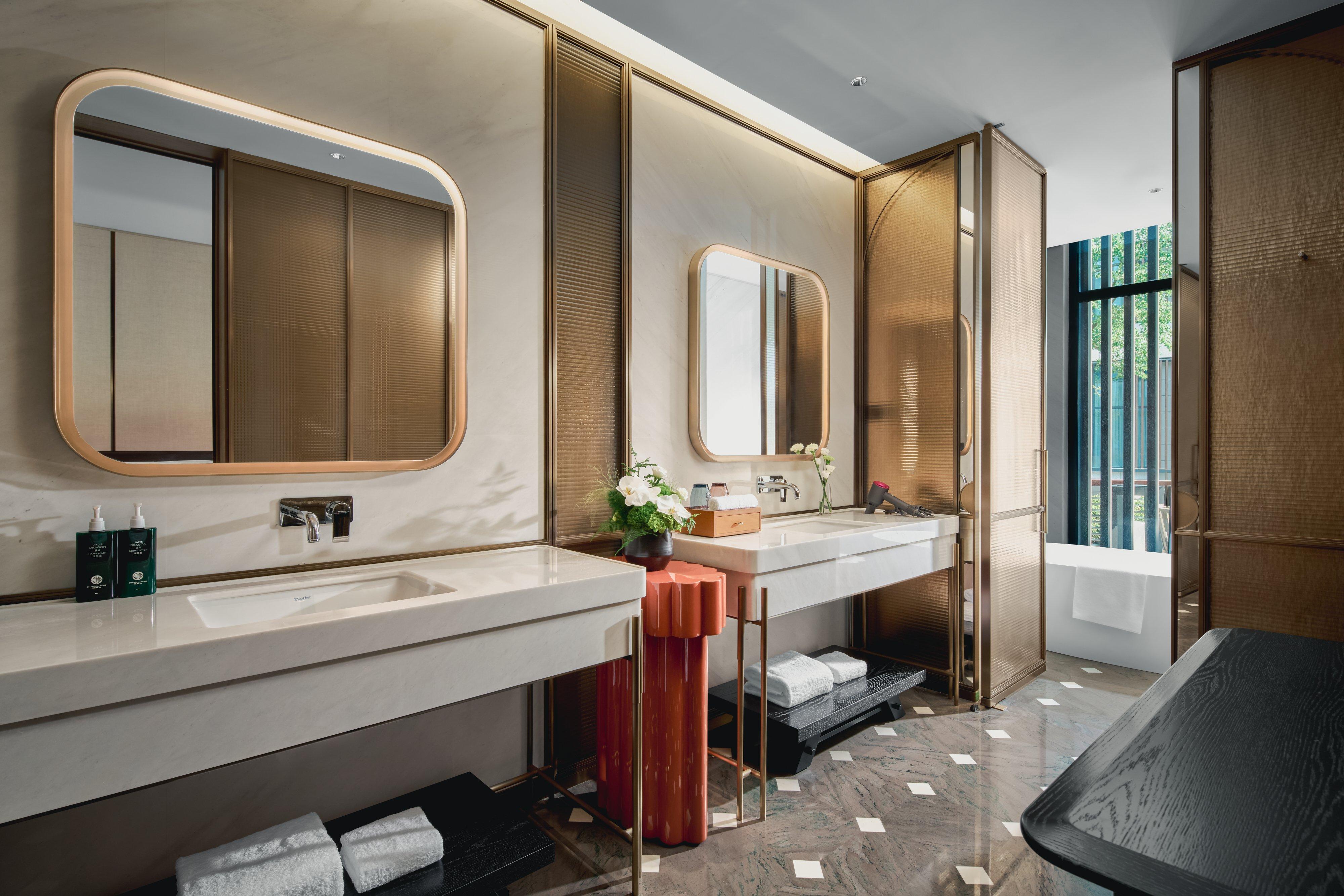 Double Premium with Views