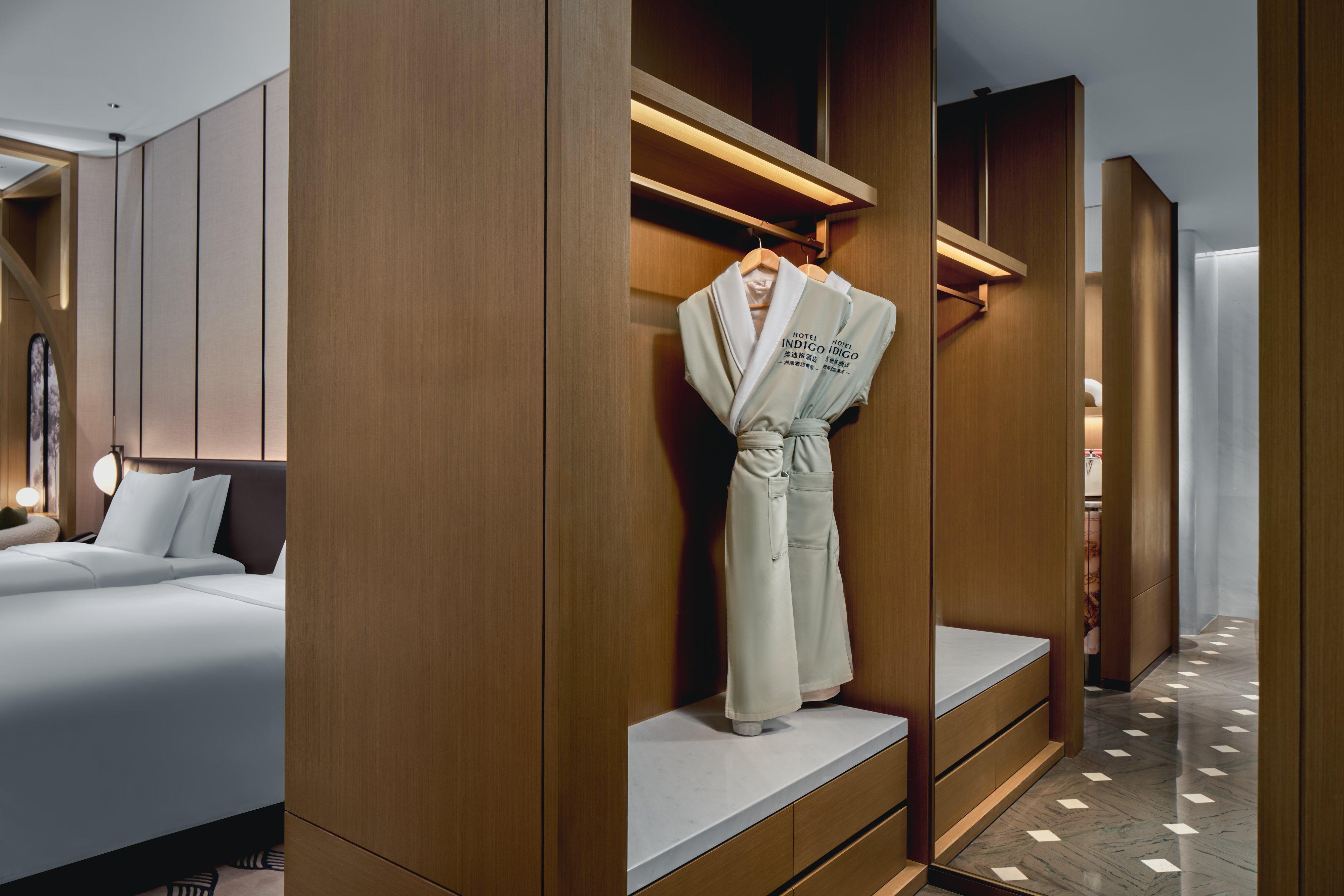 Double Premium with Views