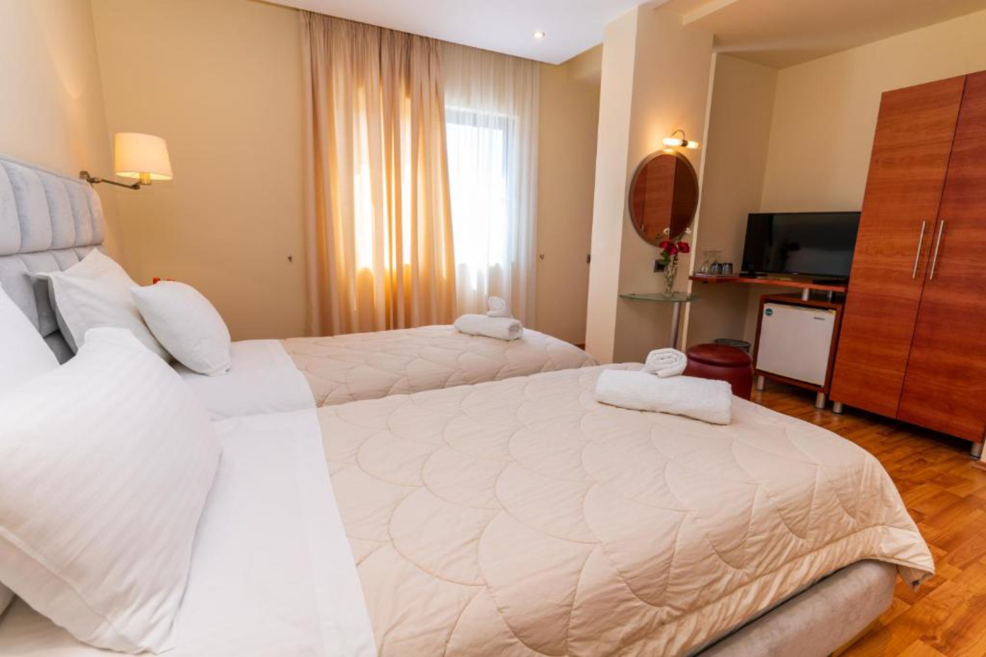 Double or Twin Standard