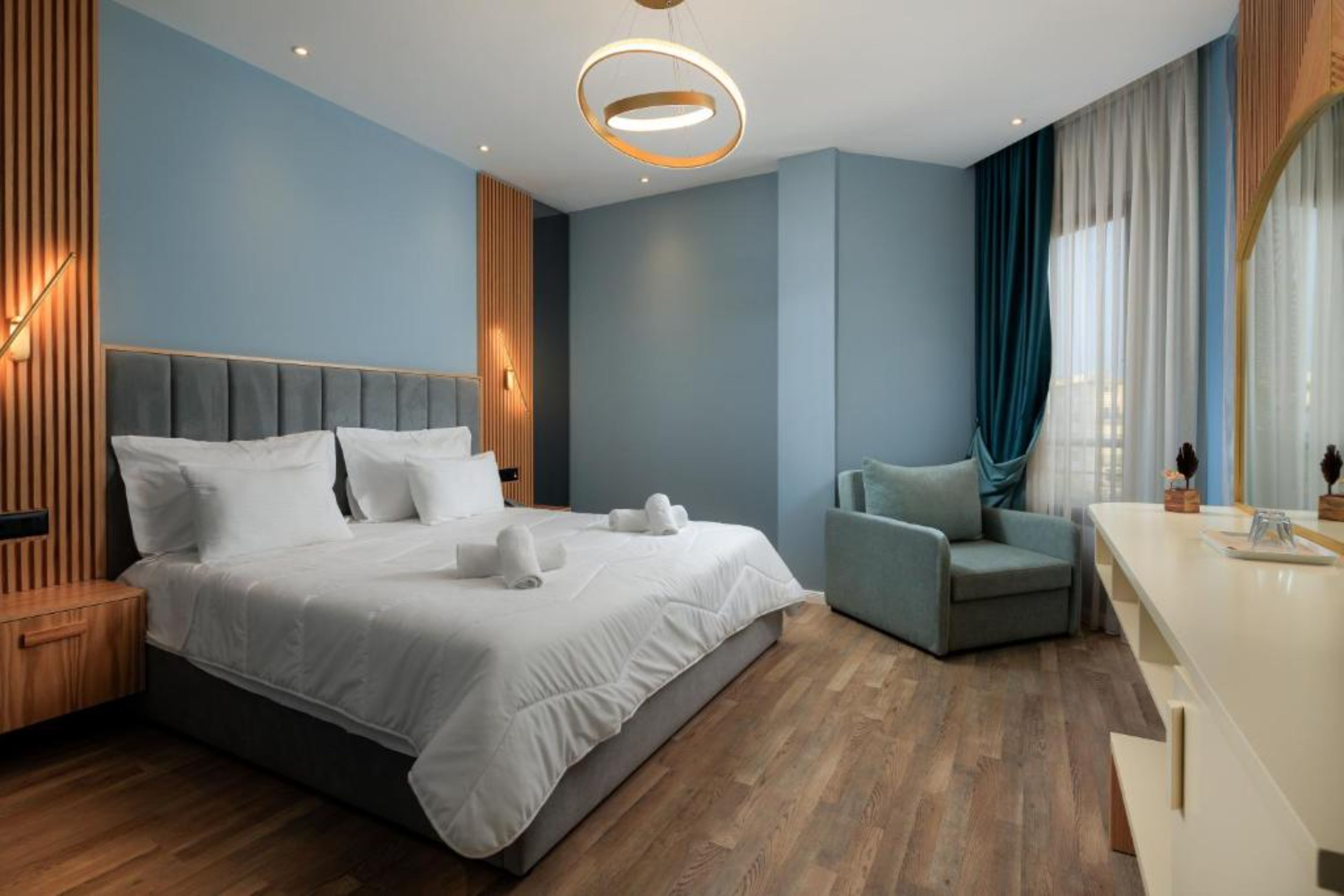 Double or Twin Side Sea View One Bedroom