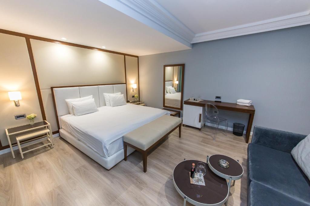 Double or Twin Executive