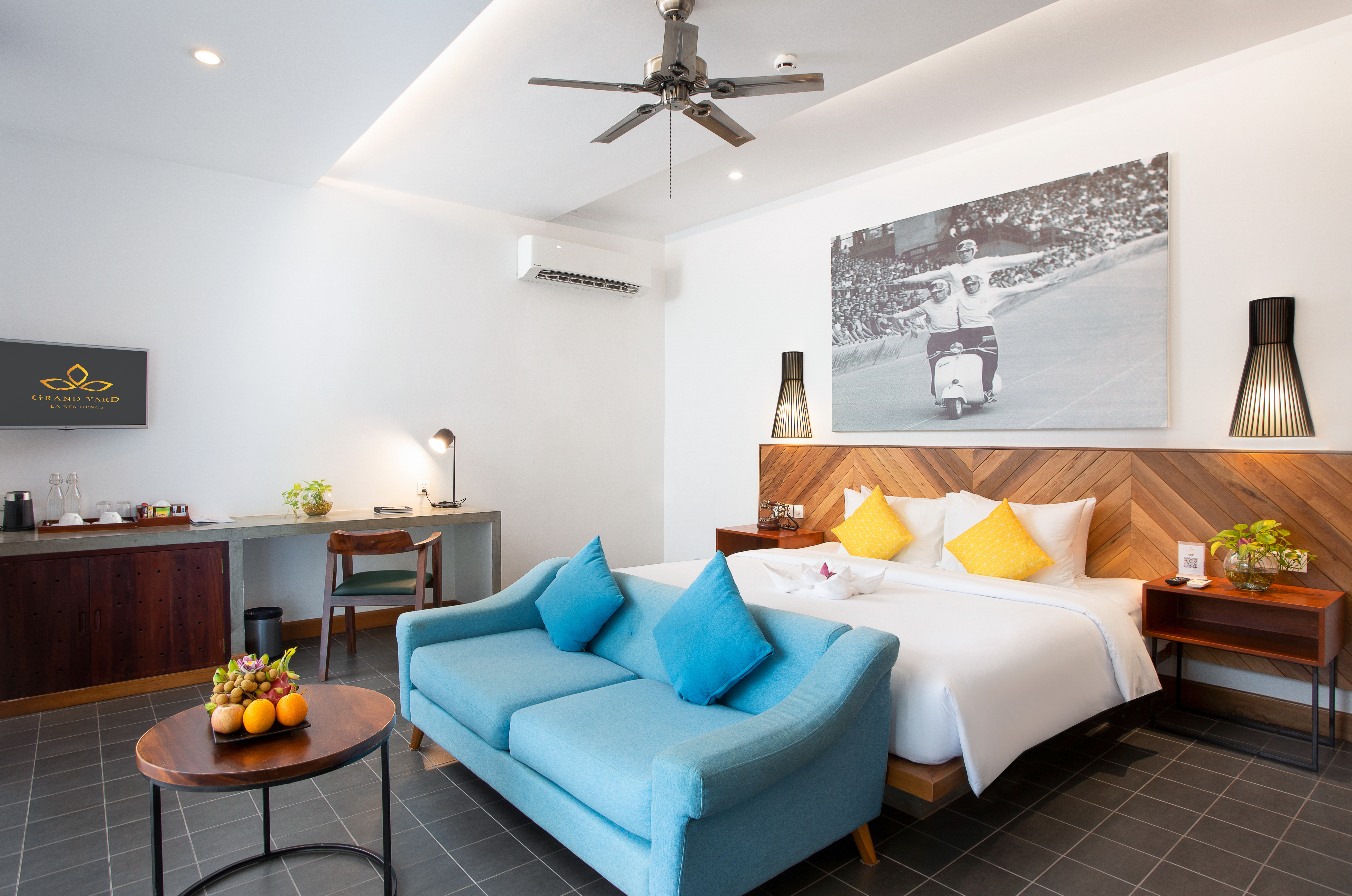 Junior Suite Deluxe King Bed