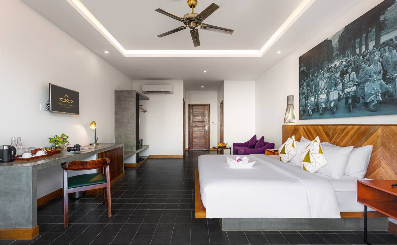 Double Deluxe Pool View