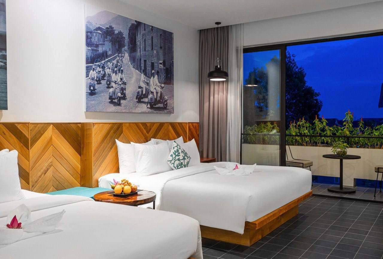 Twin Deluxe Pool View