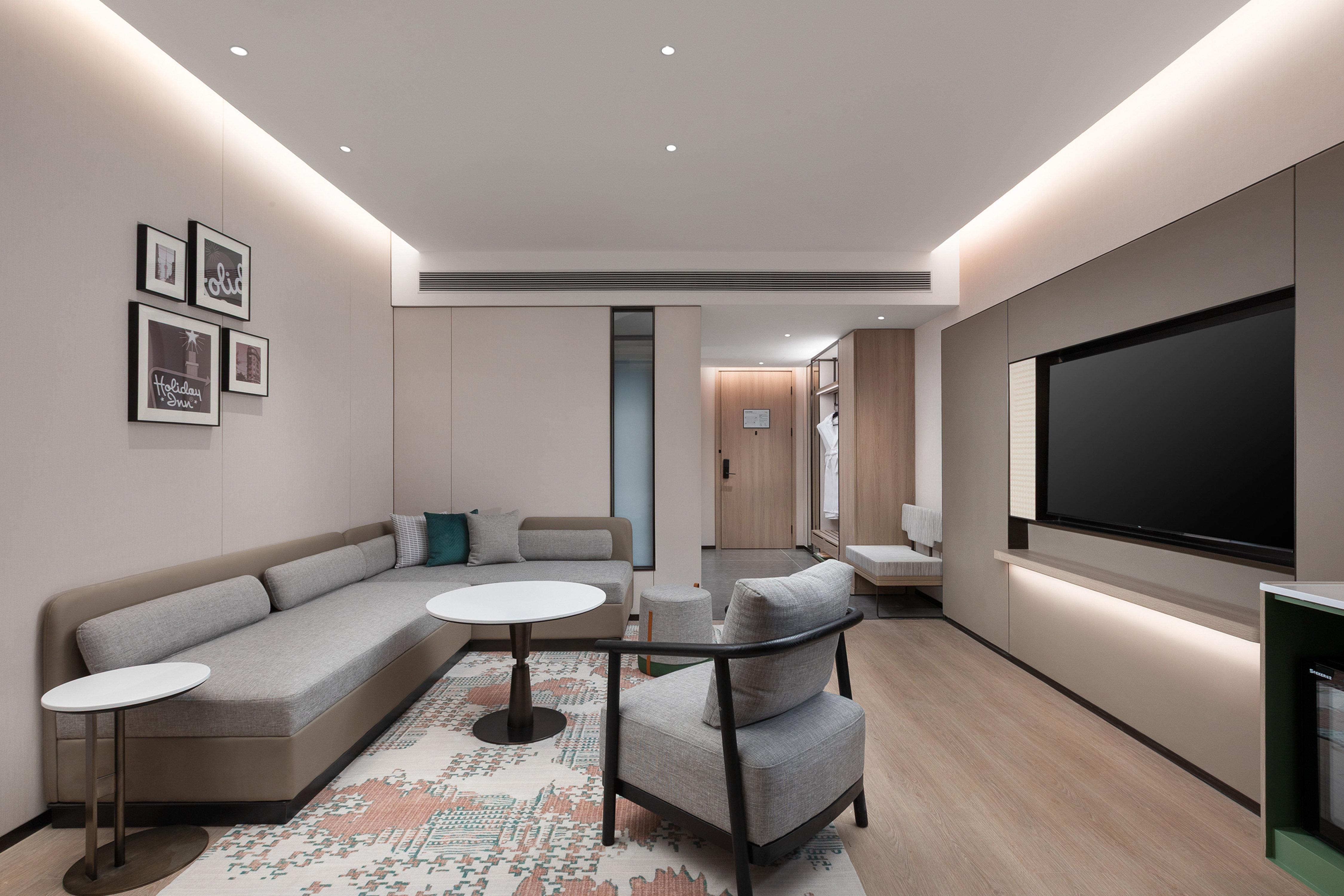 Suite Two Queen Beds