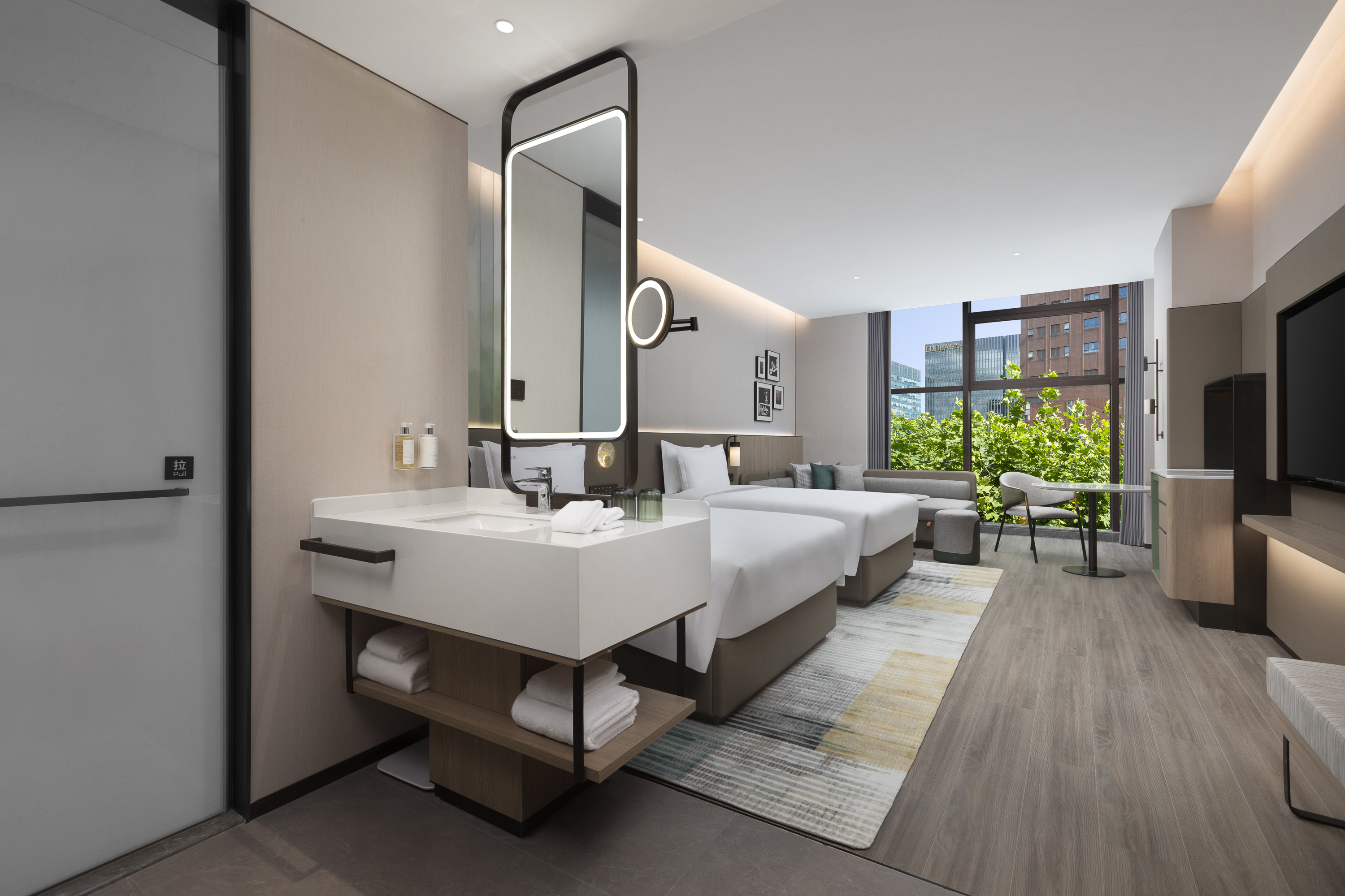 Double Premium with Views