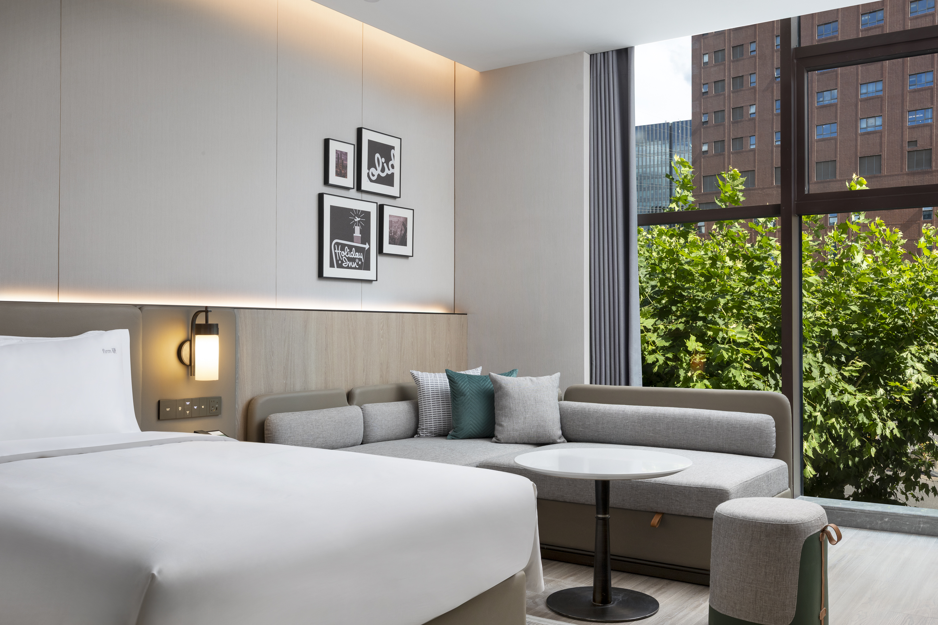 Double Premium with Views