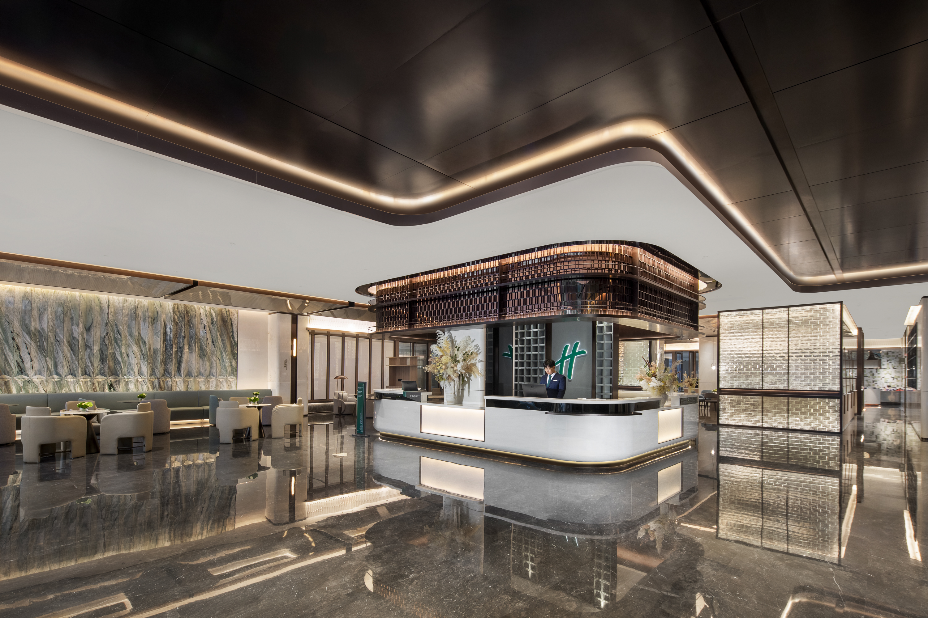 Double City View King Bed